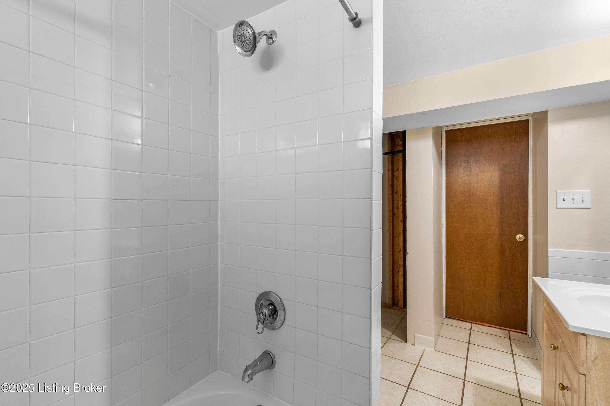 3311 Bowie Dr