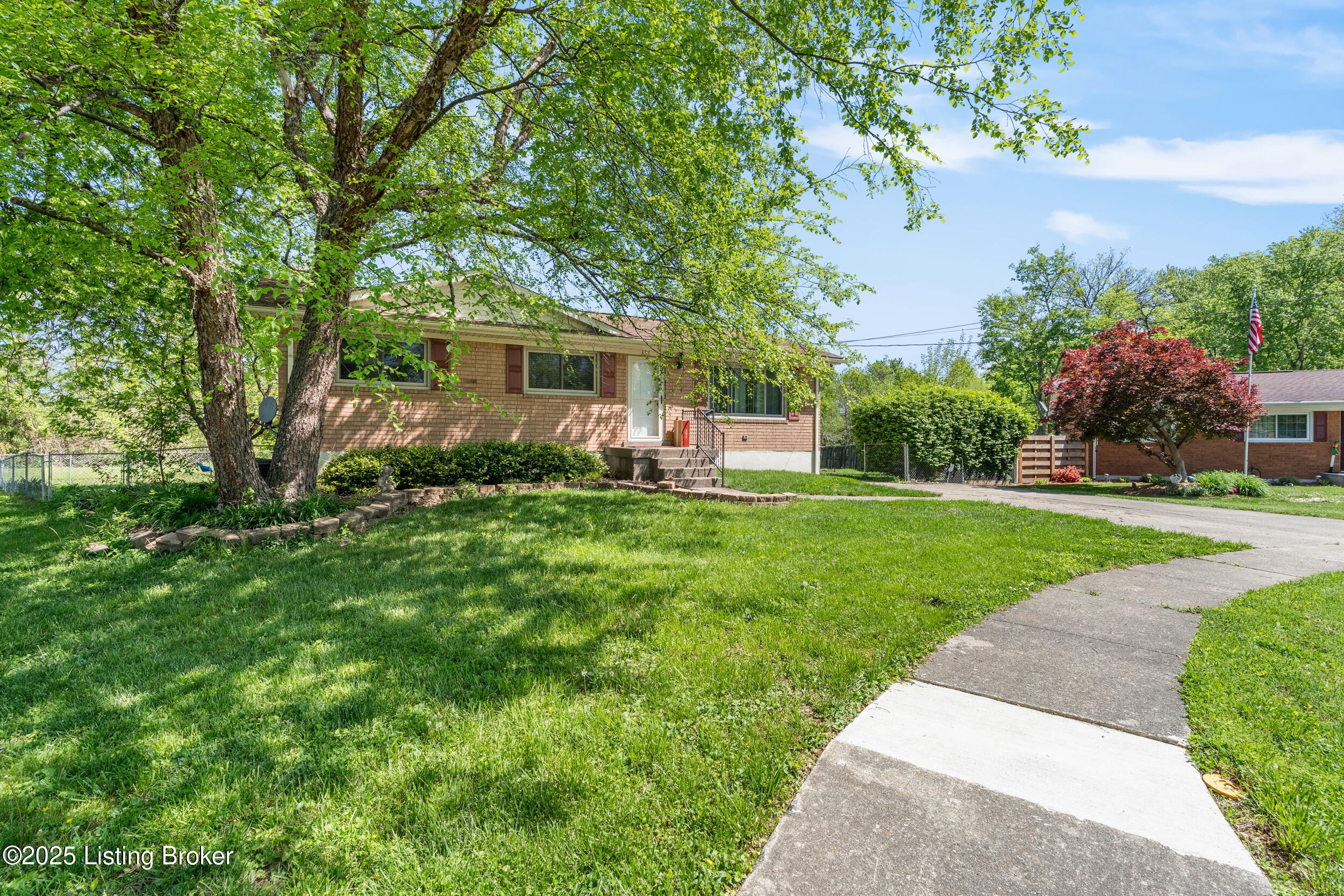 3311 Bowie Dr