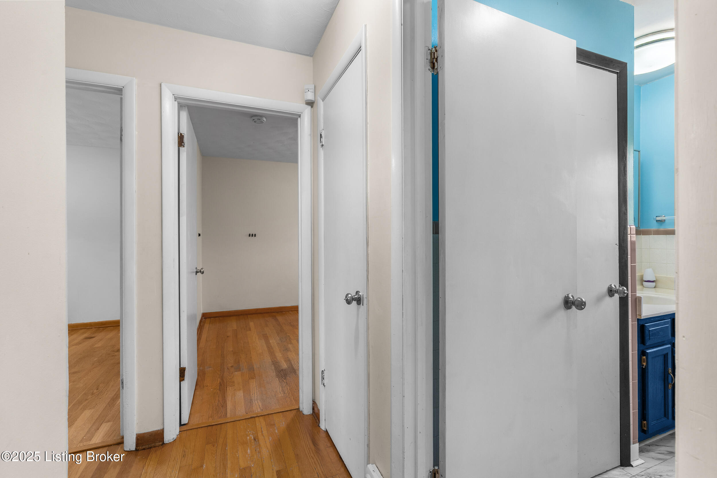3311 Bowie Dr