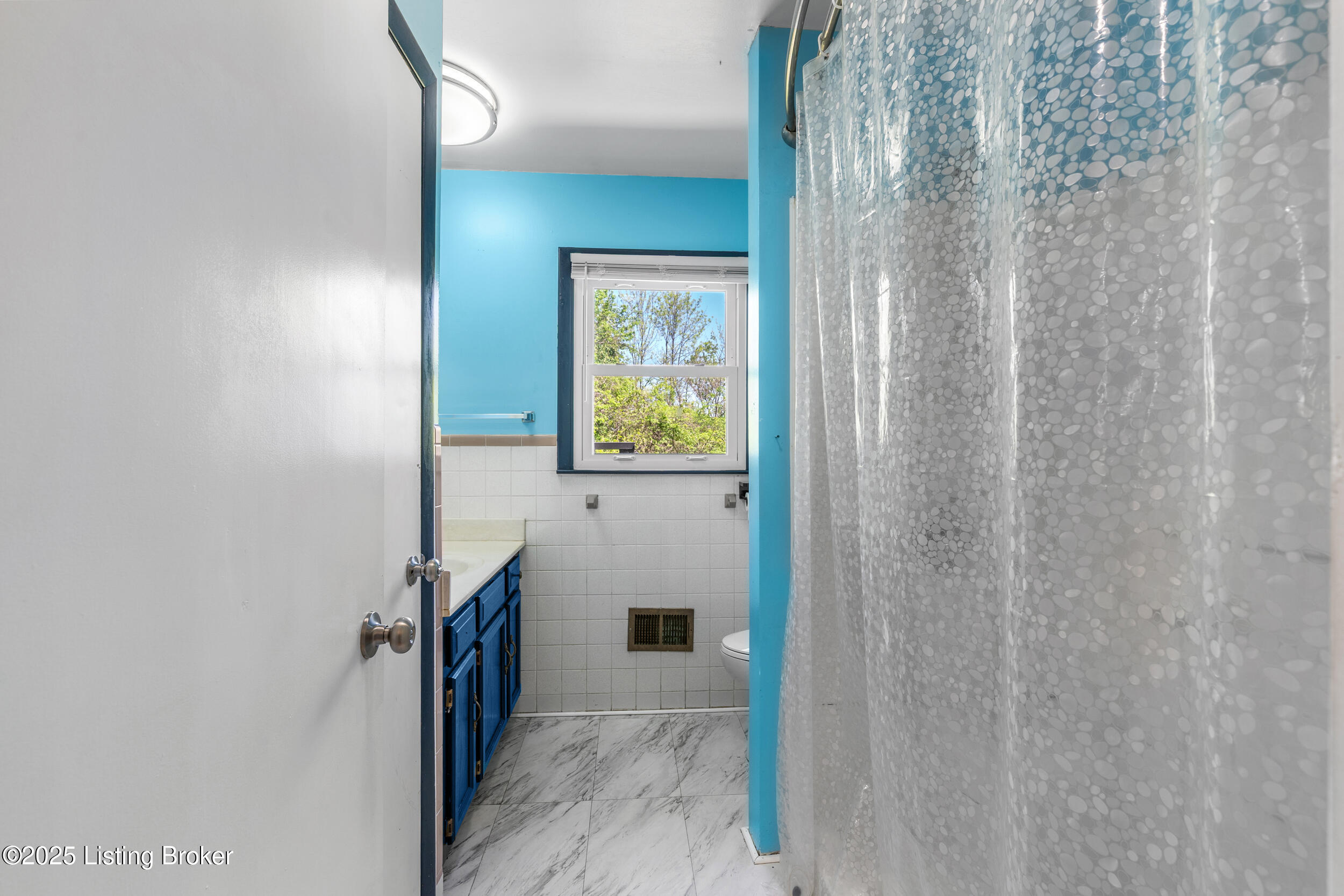3311 Bowie Dr