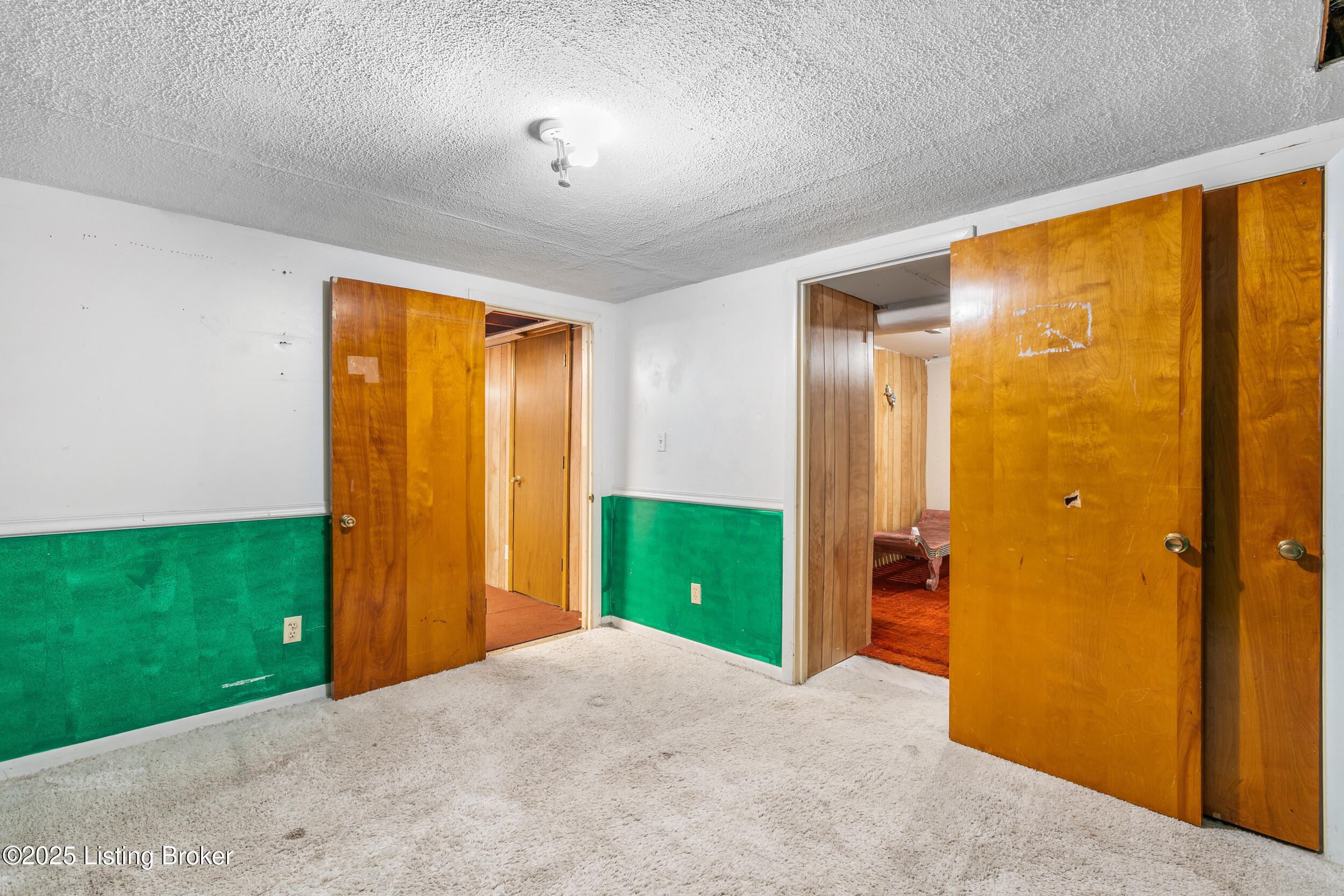 3311 Bowie Dr