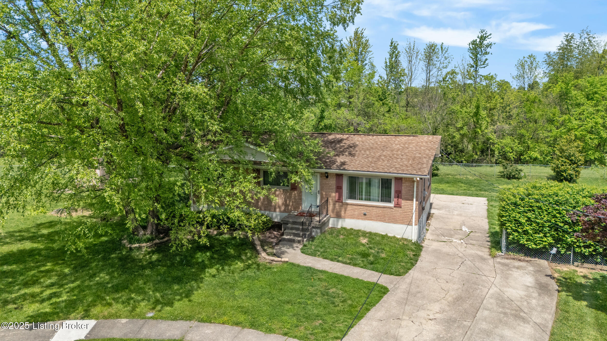 3311 Bowie Dr