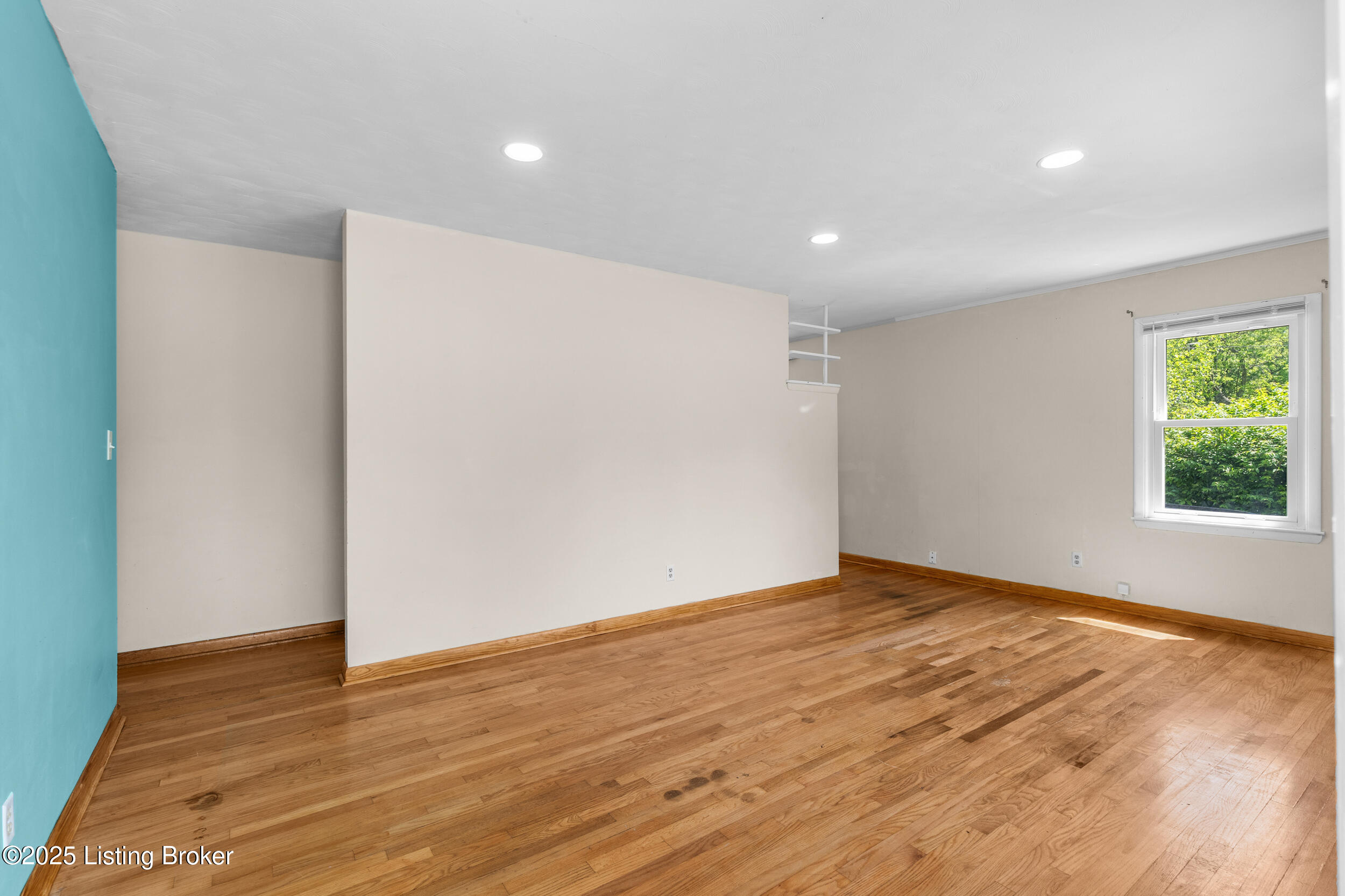 3311 Bowie Dr