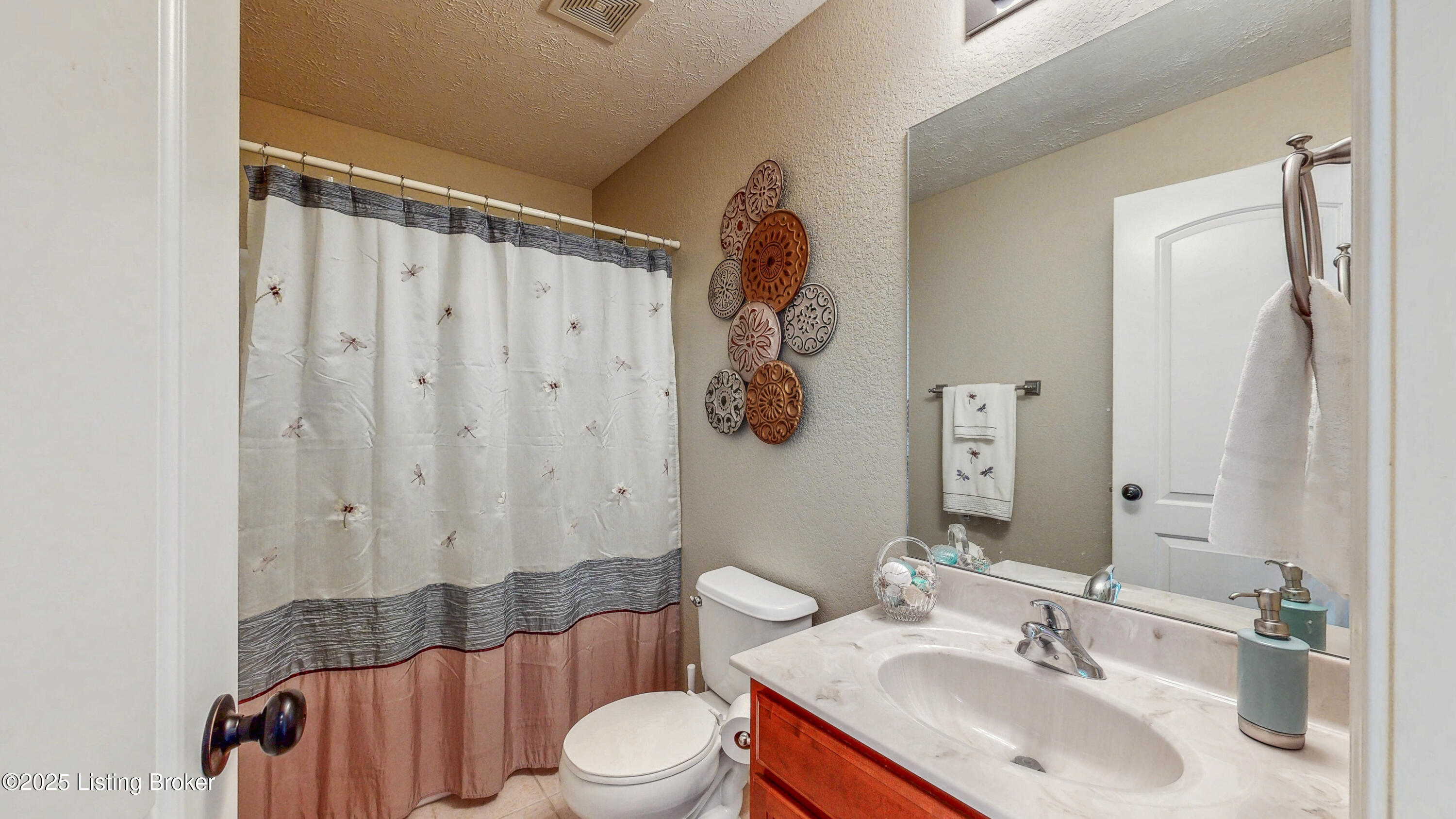 9702 Pebble Ct