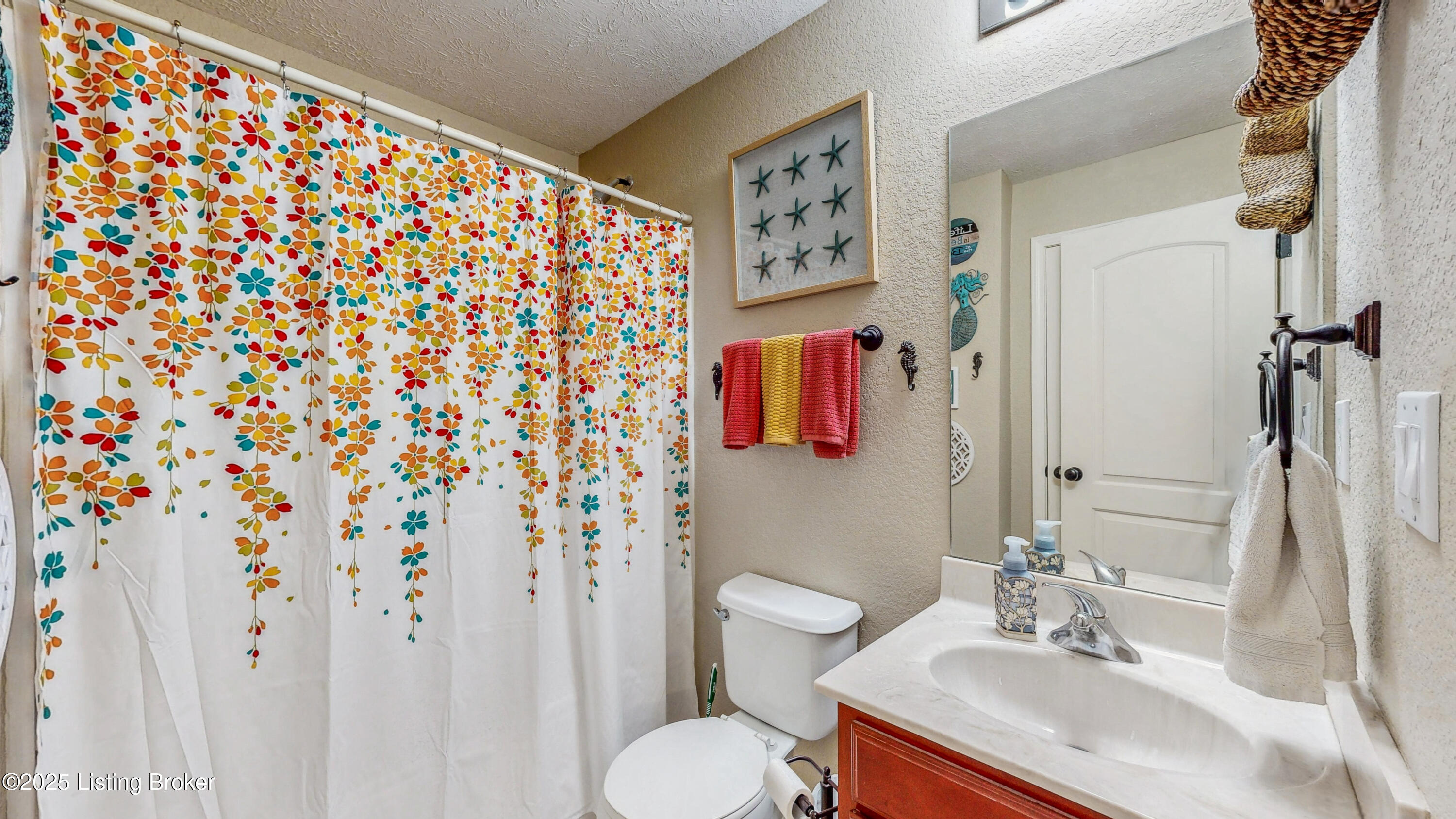 9702 Pebble Ct