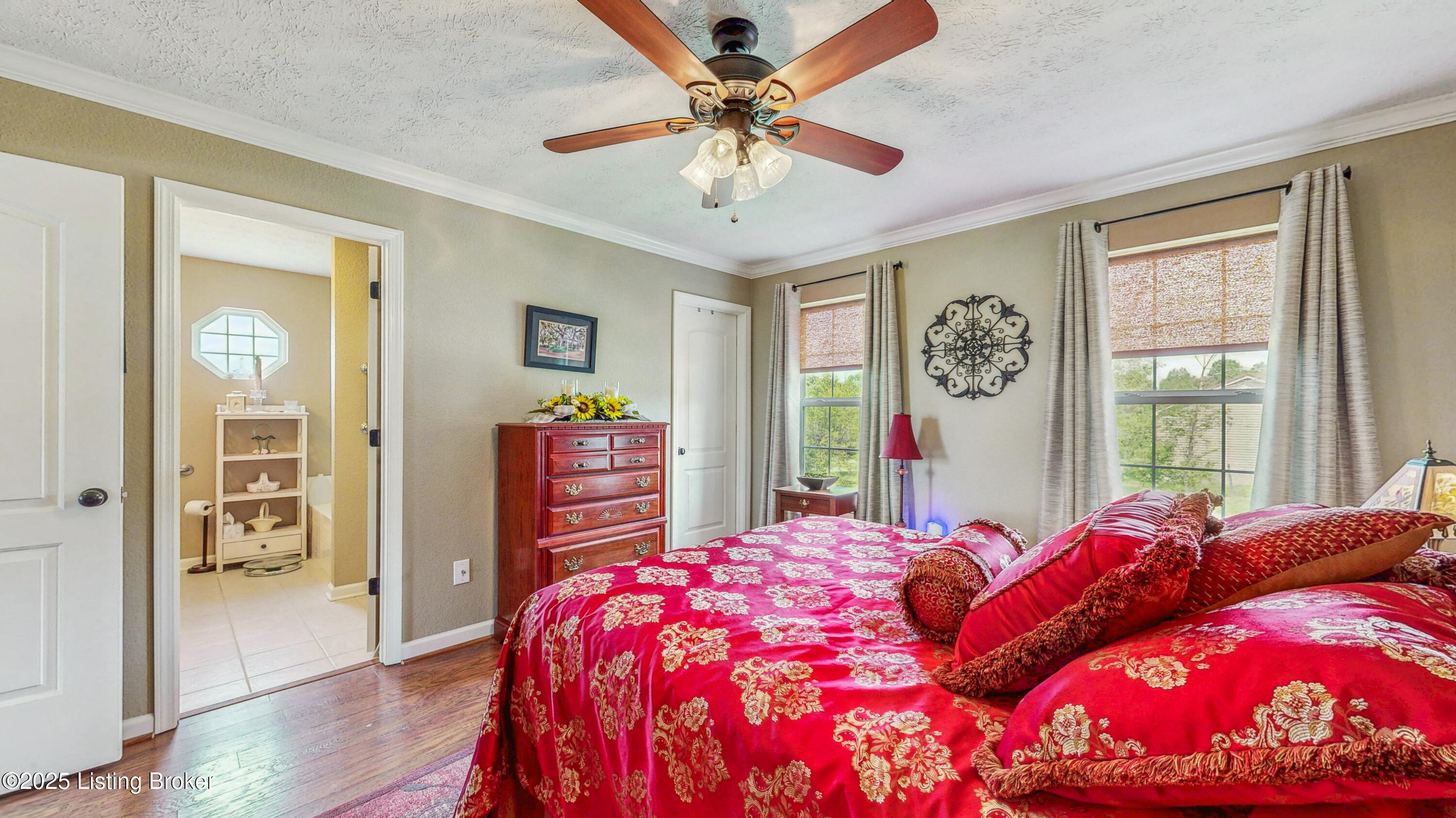 9702 Pebble Ct