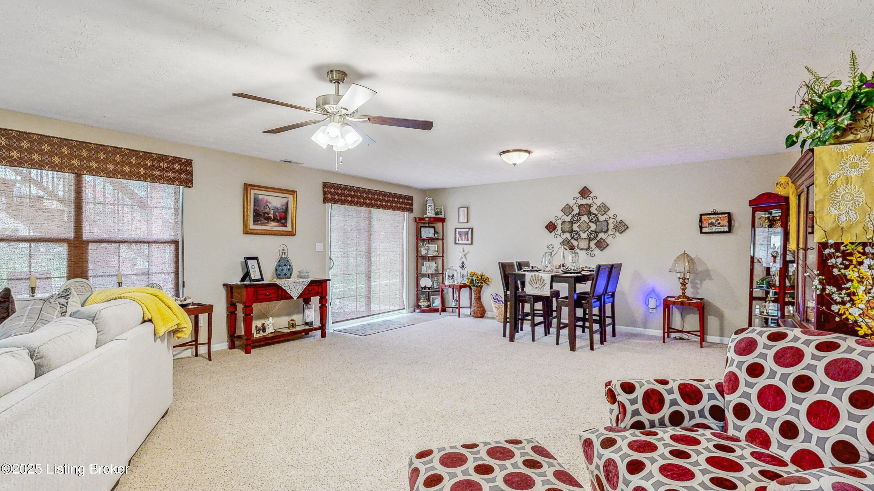 9702 Pebble Ct