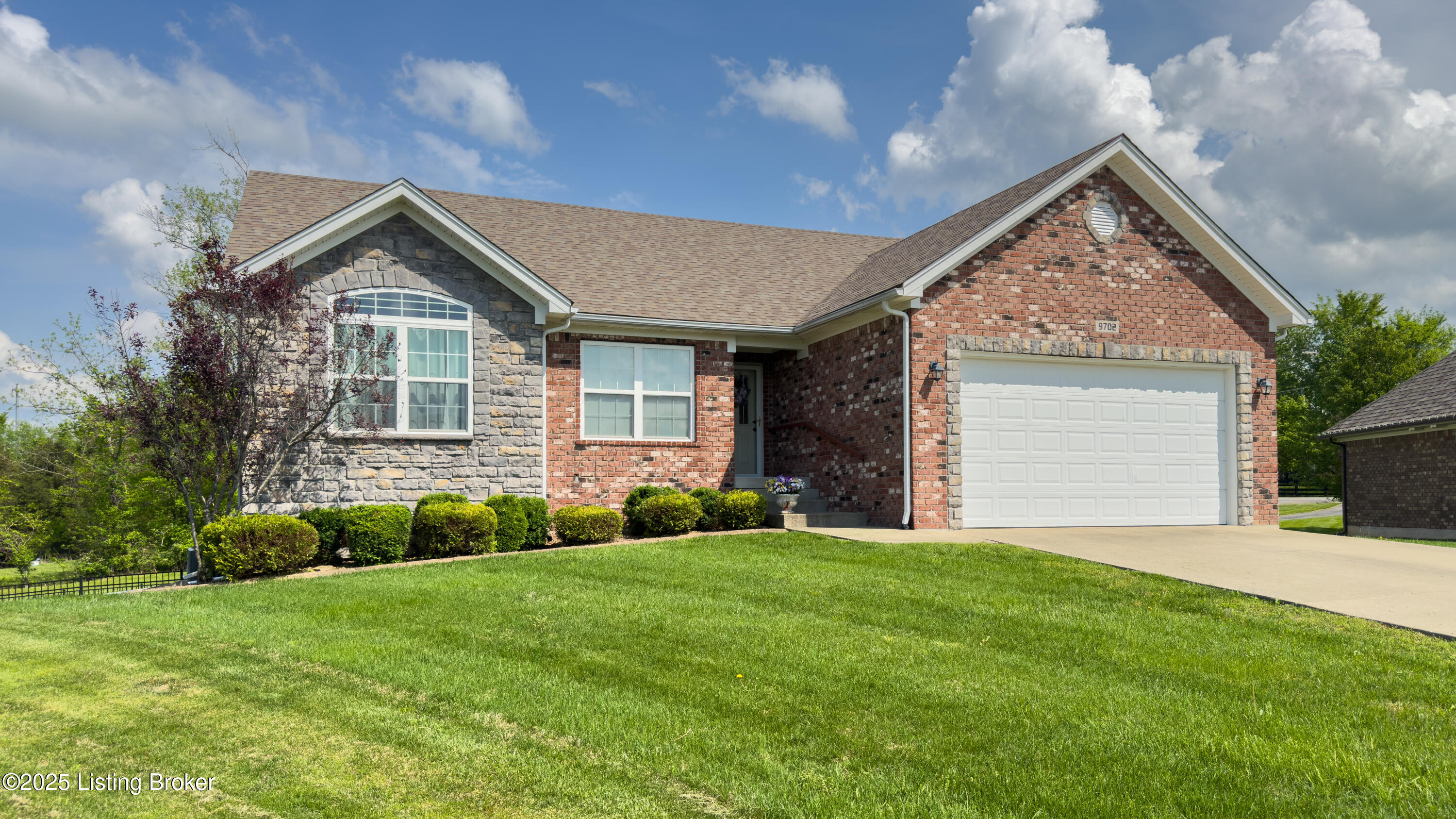 9702 Pebble Ct