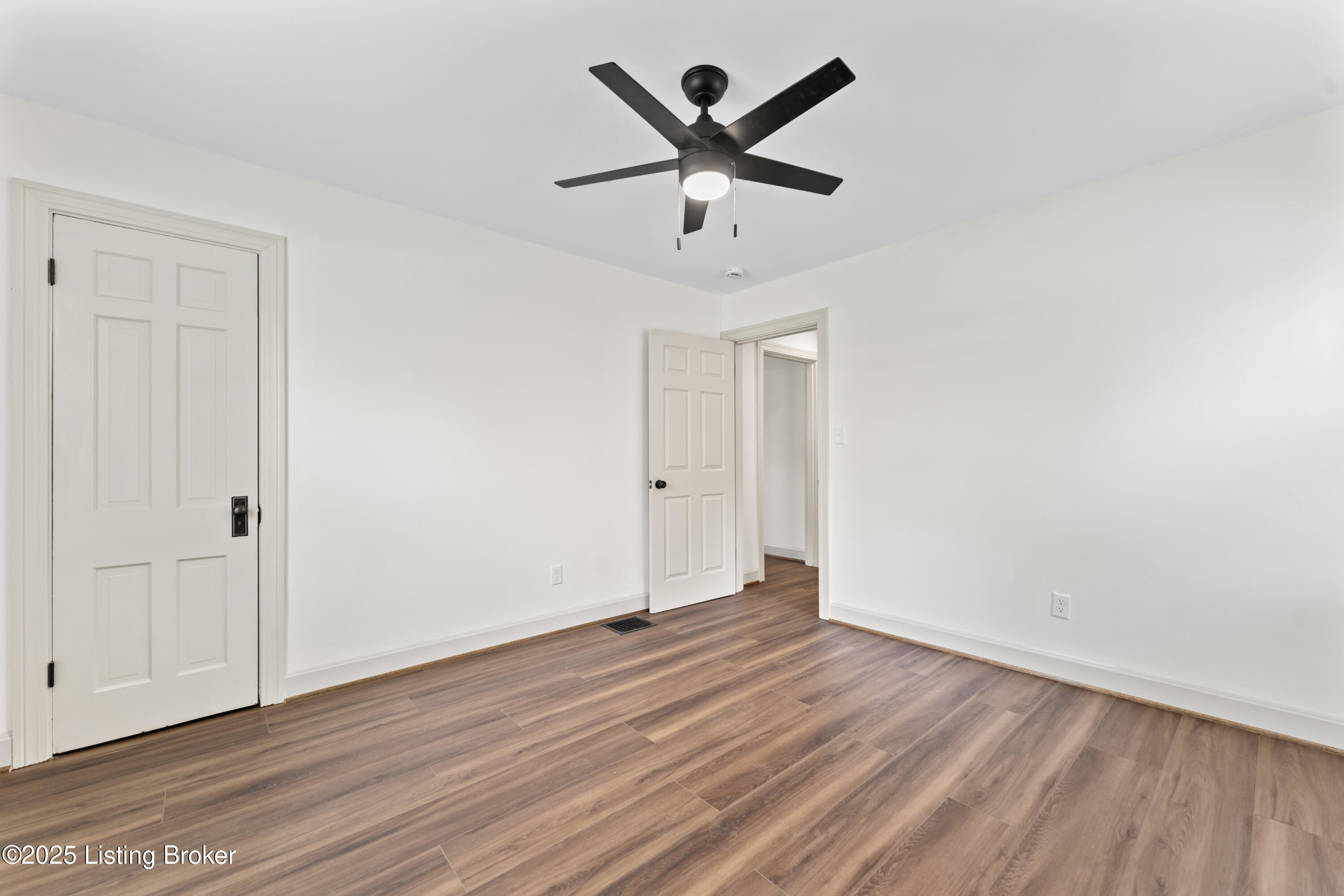 234 Norbourne Blvd