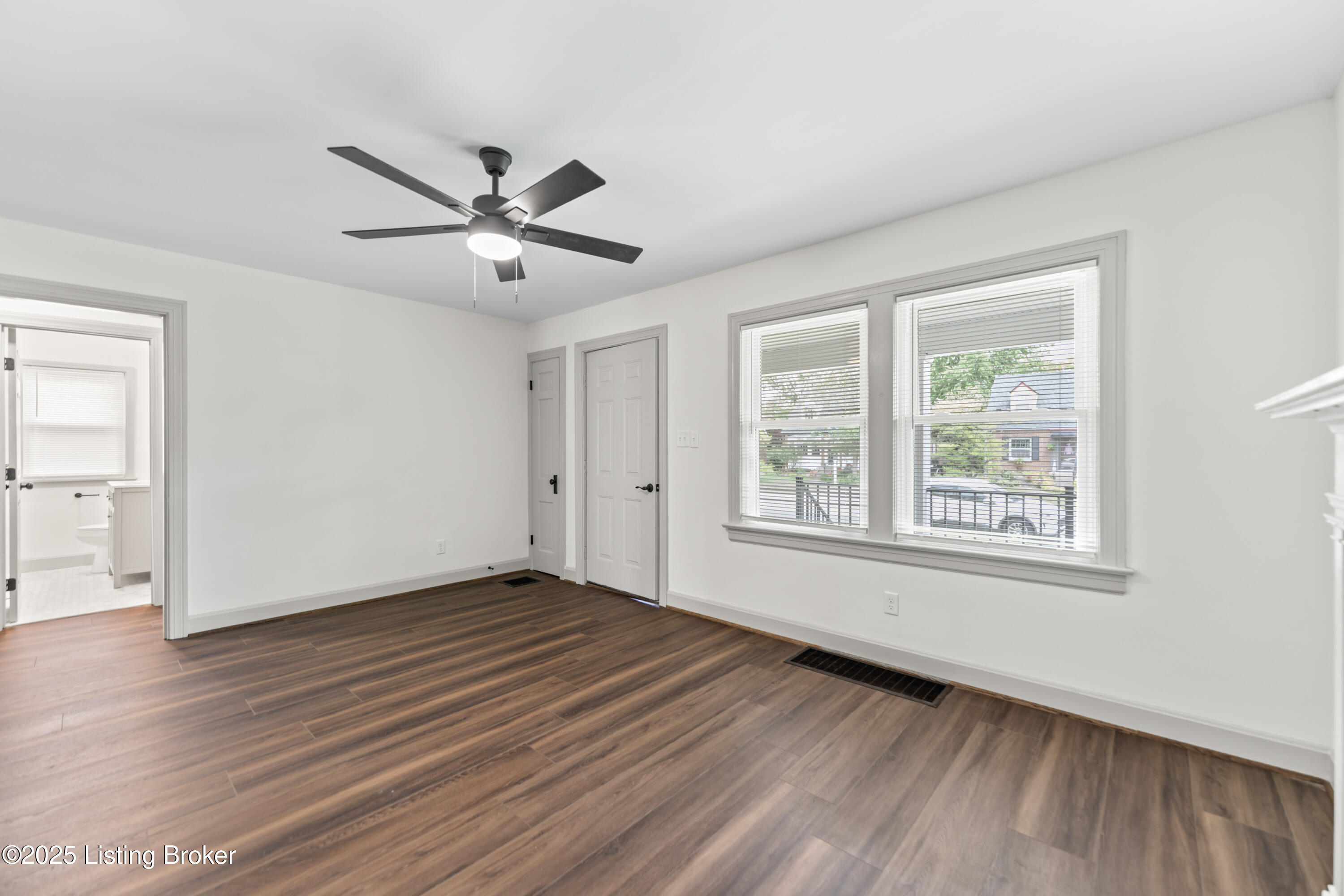 234 Norbourne Blvd
