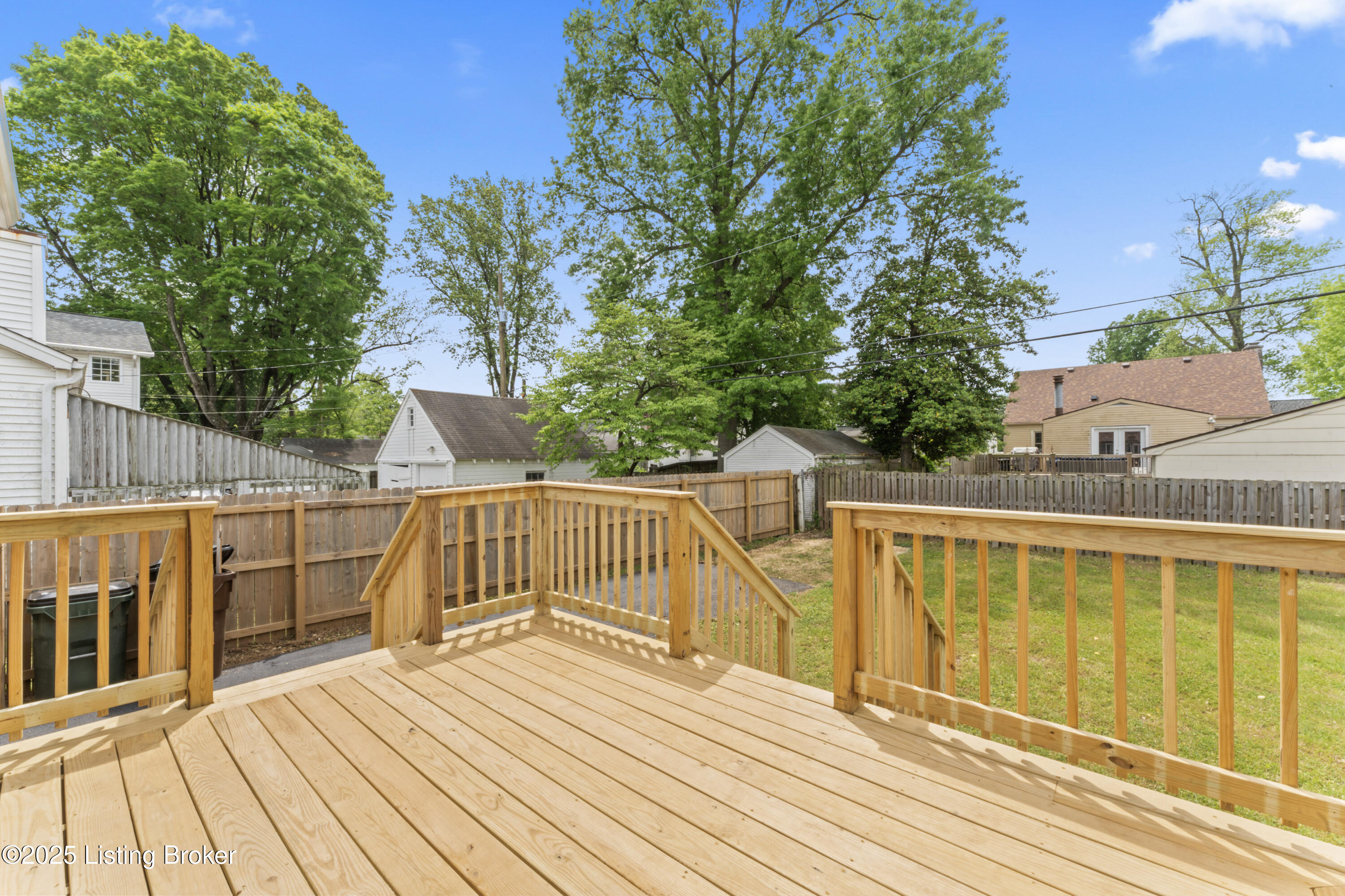 234 Norbourne Blvd
