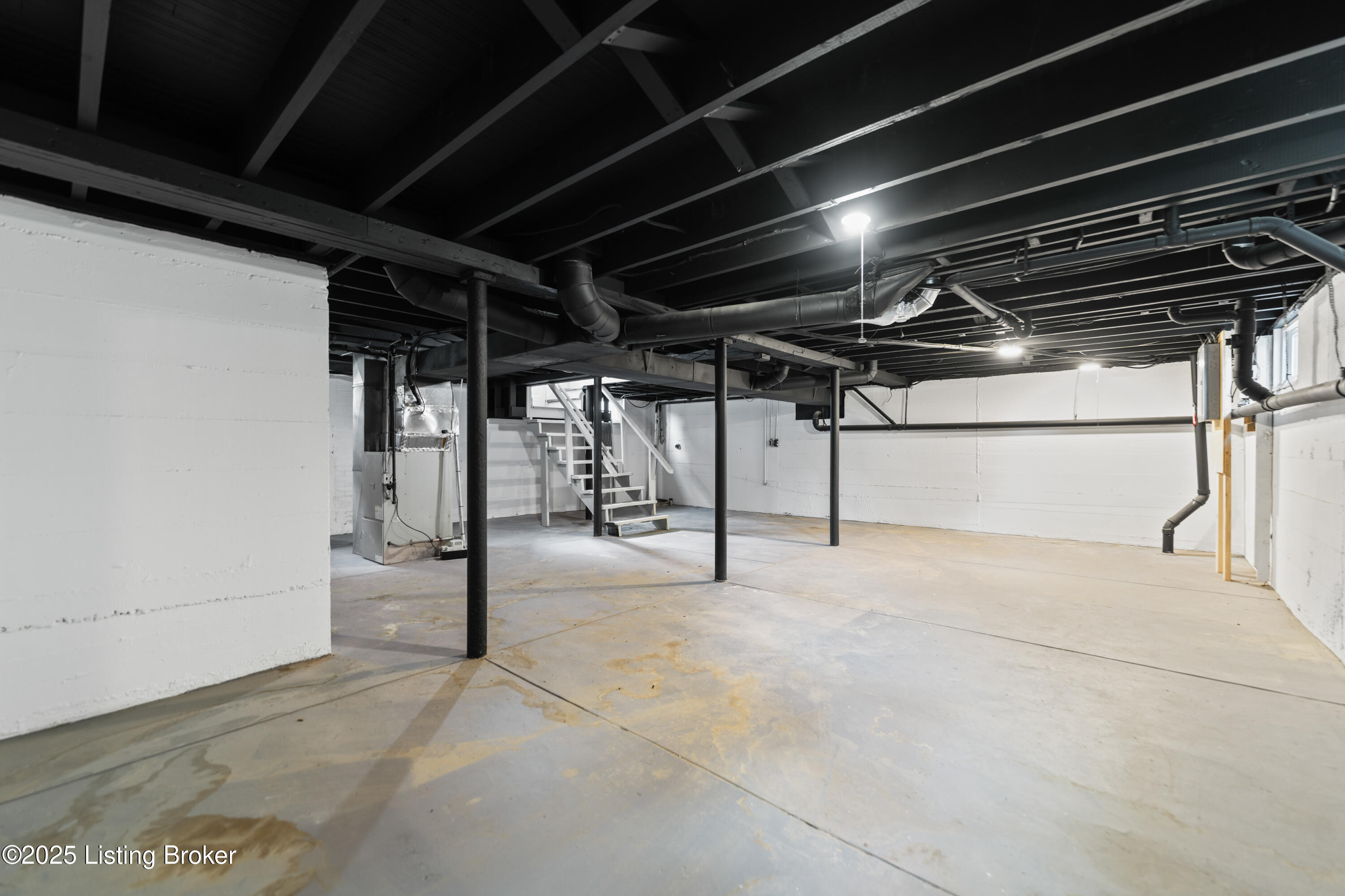 234 Norbourne Blvd