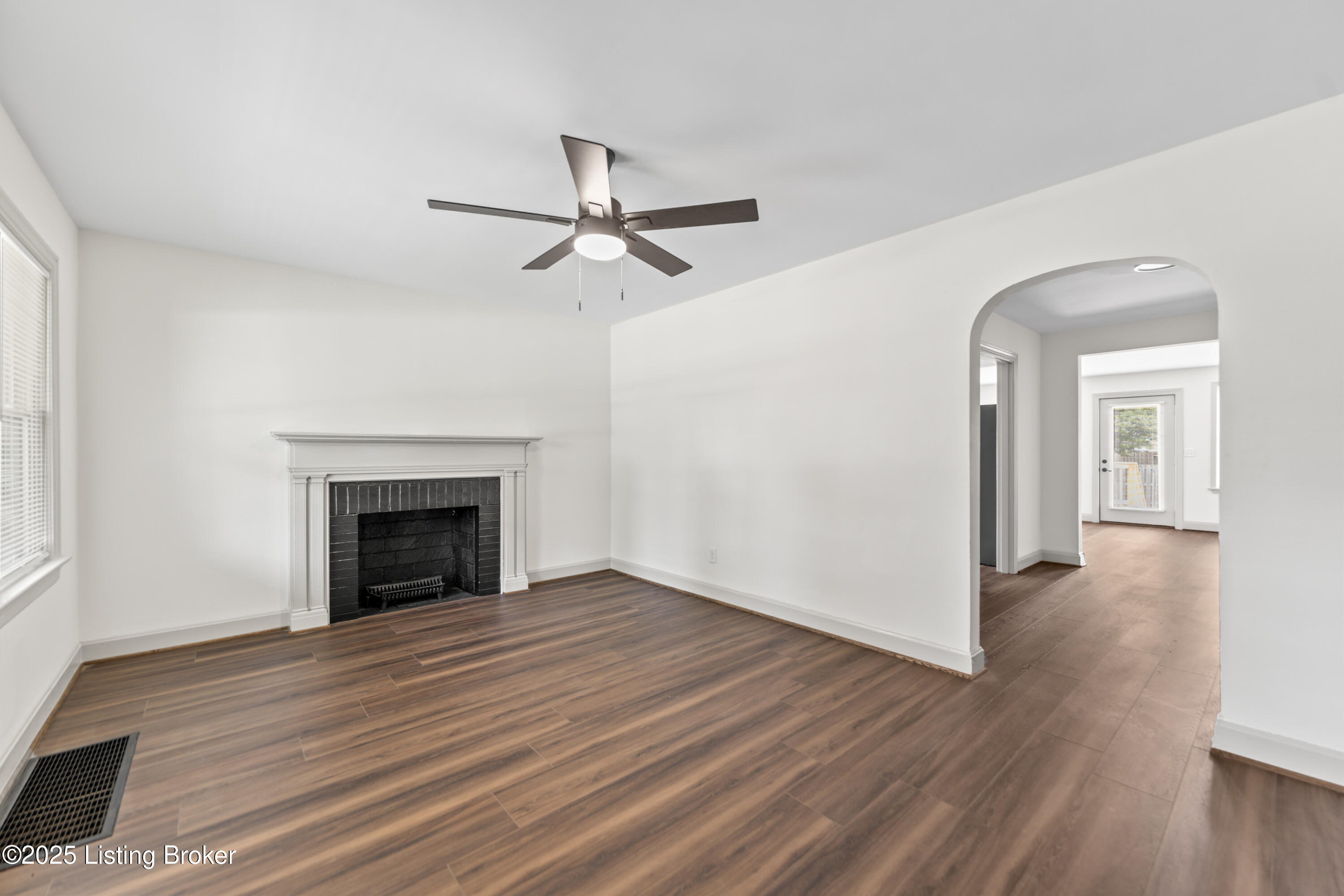 234 Norbourne Blvd