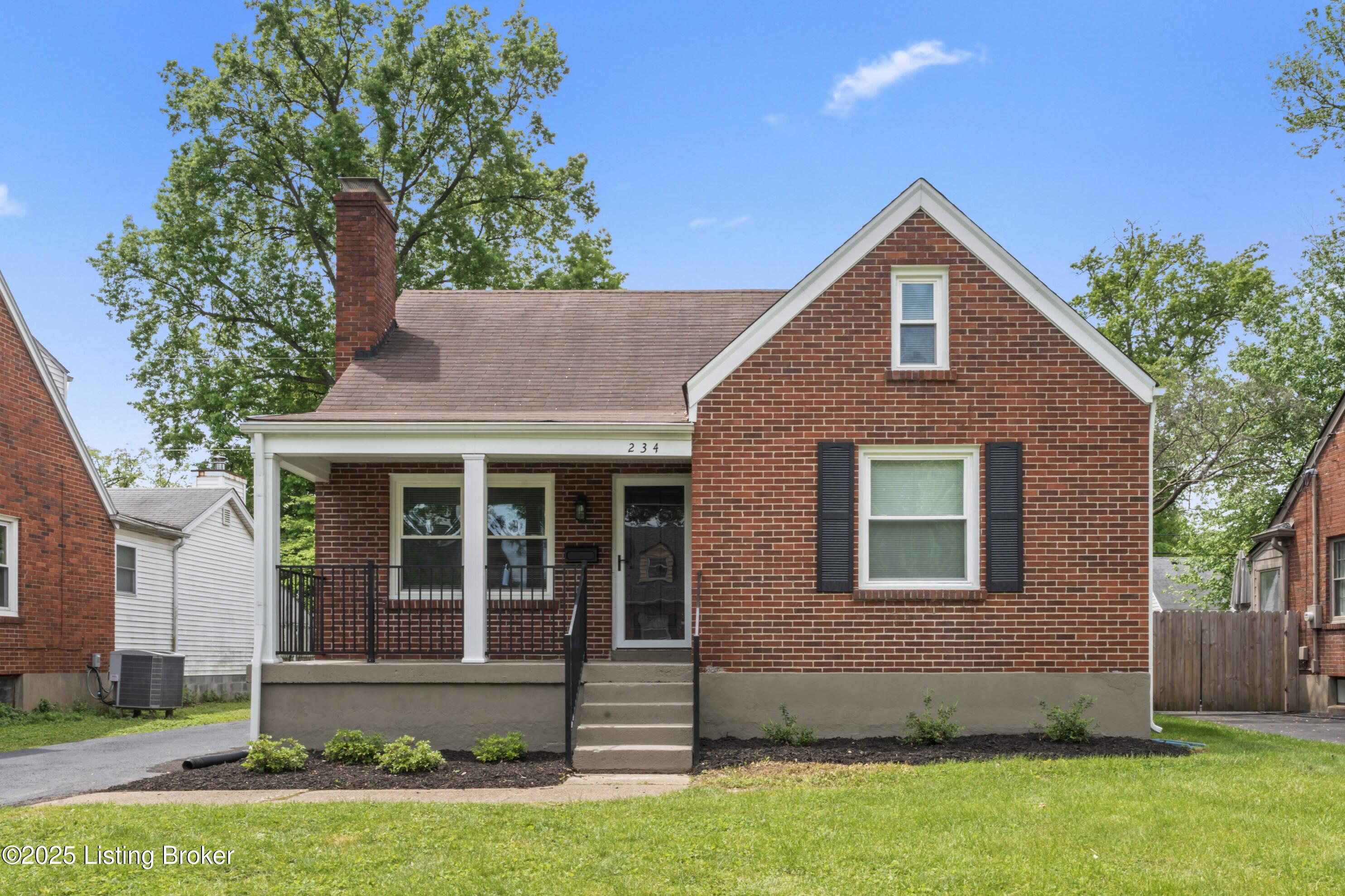234 Norbourne Blvd
