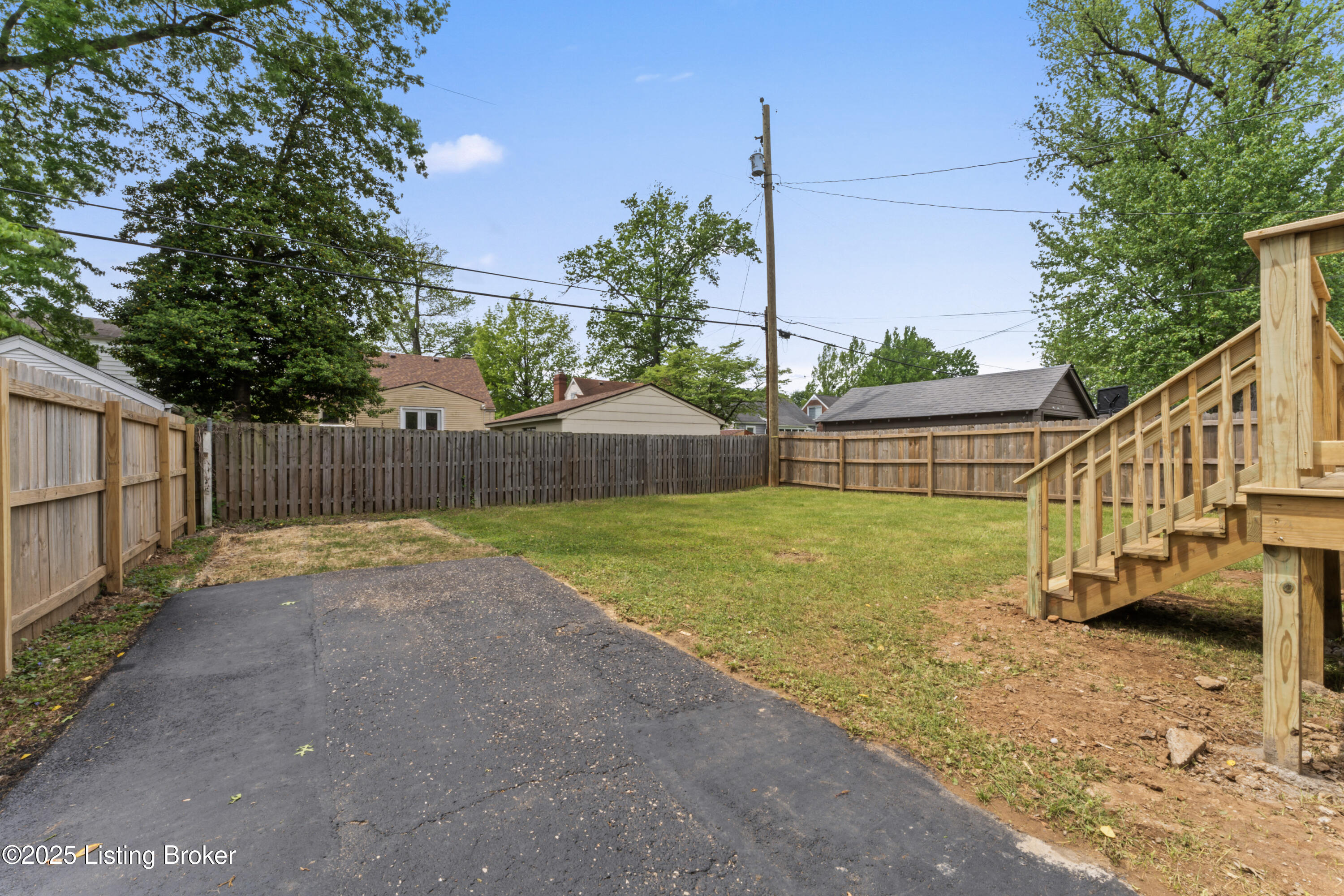 234 Norbourne Blvd