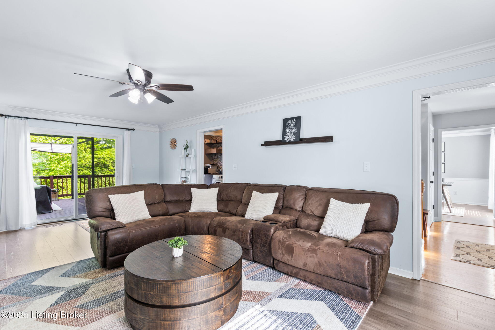 4020 Saratoga Woods Dr