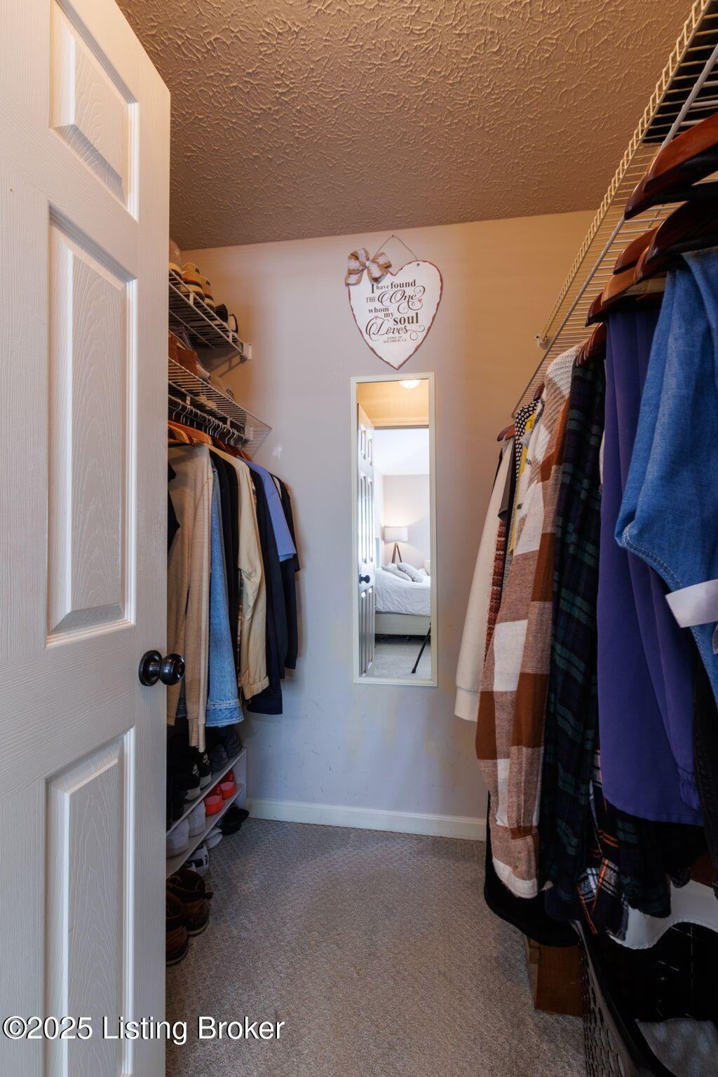 4020 Saratoga Woods Dr