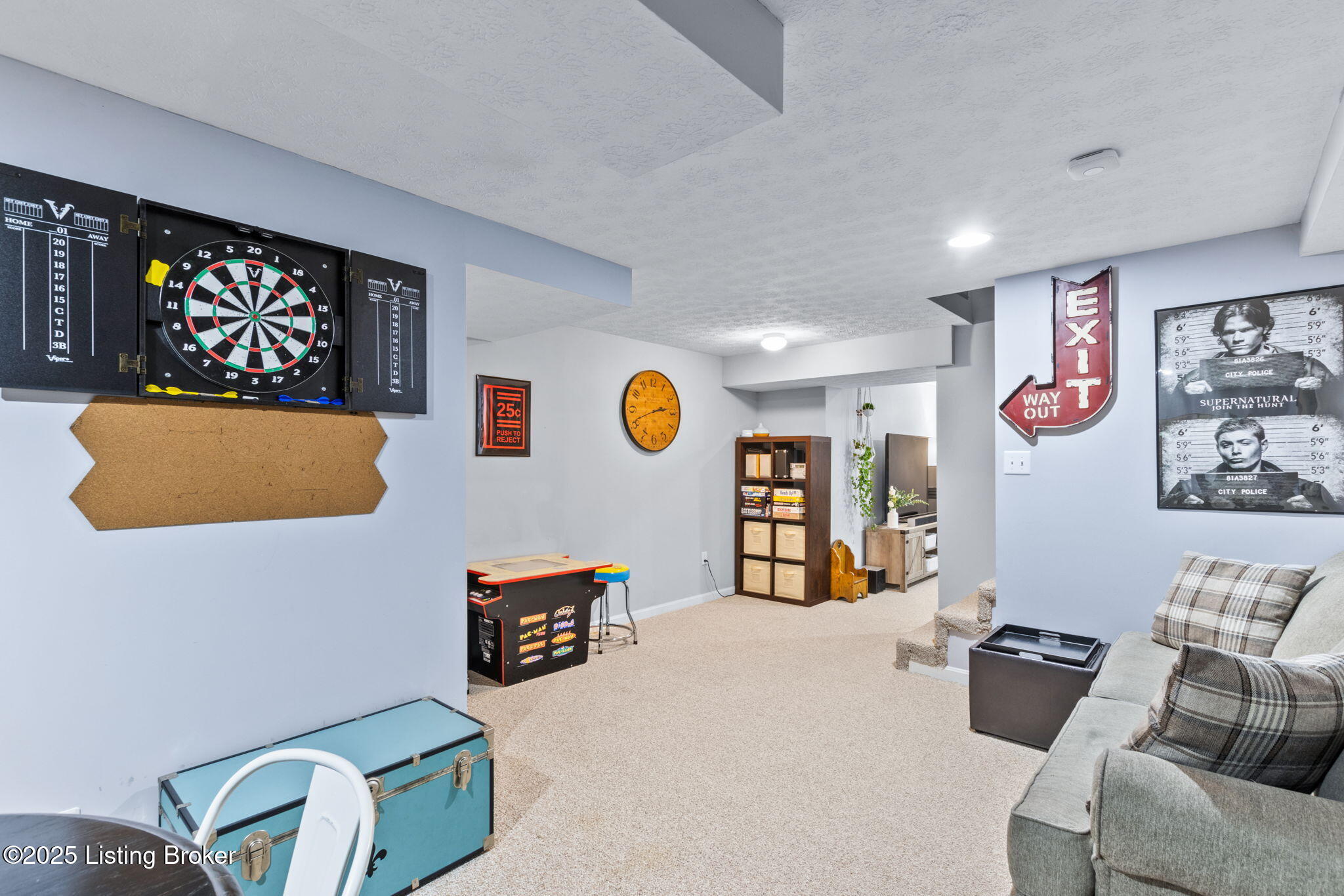 4020 Saratoga Woods Dr