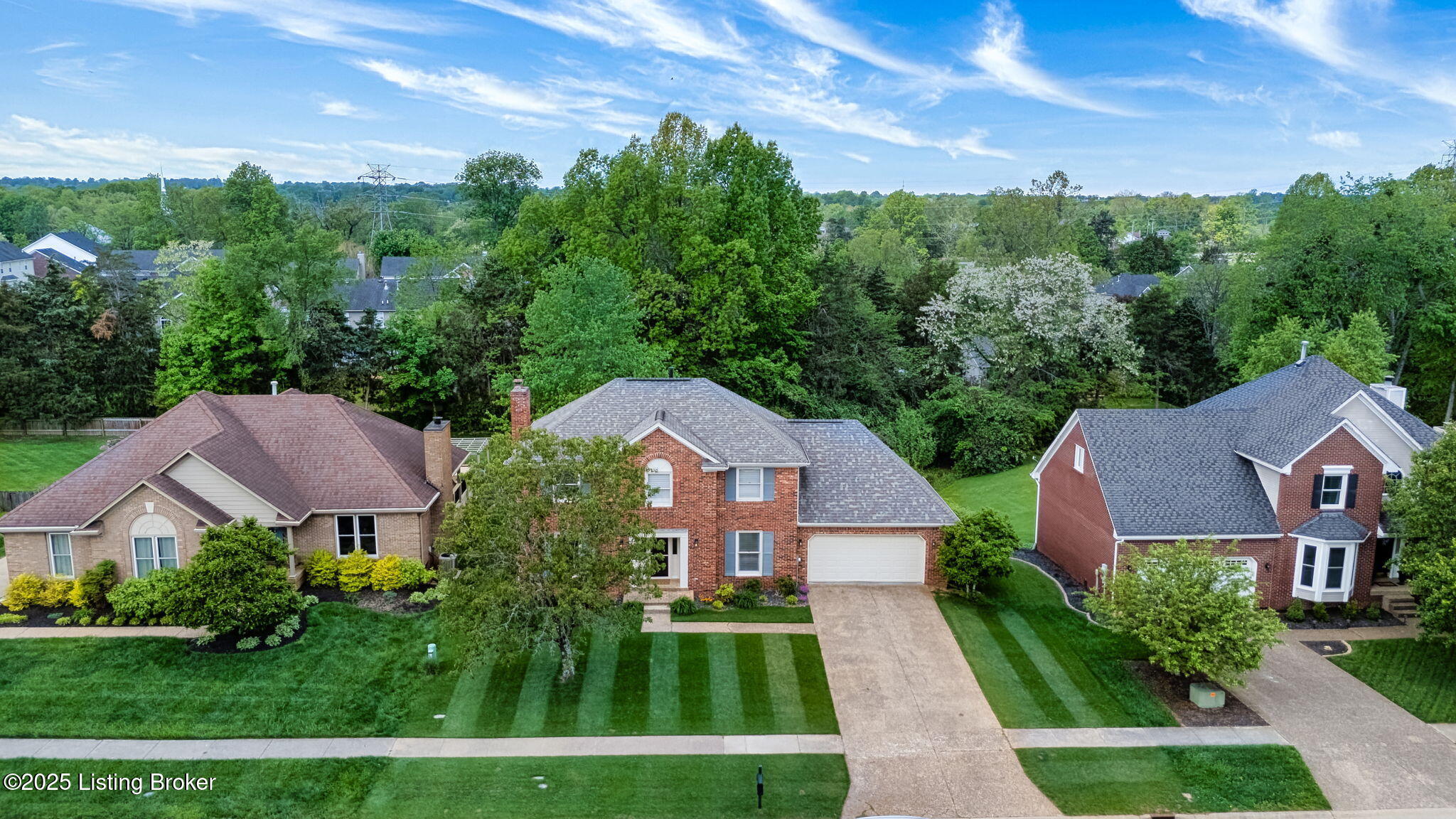 4020 Saratoga Woods Dr