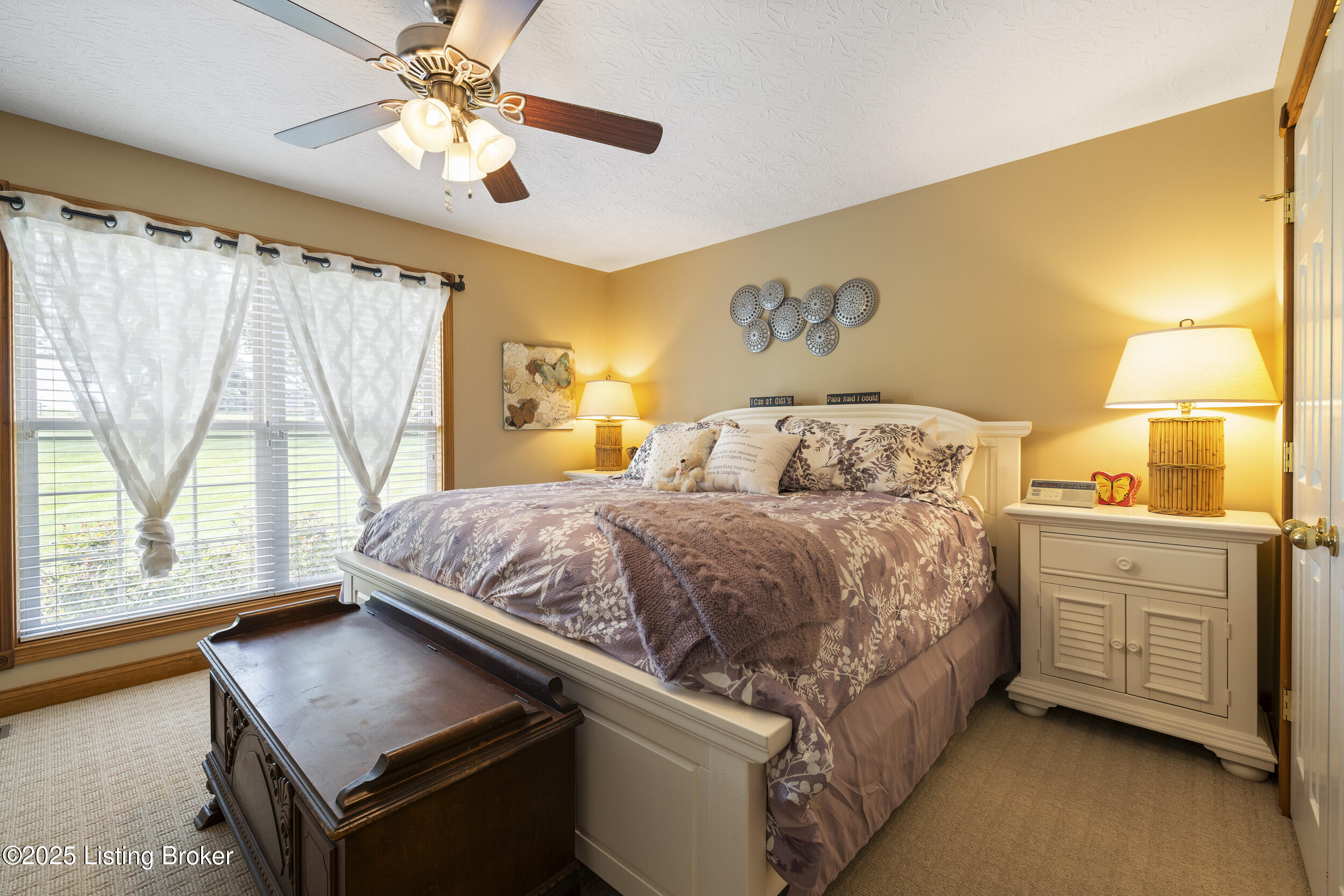 15 Summer Place Dr