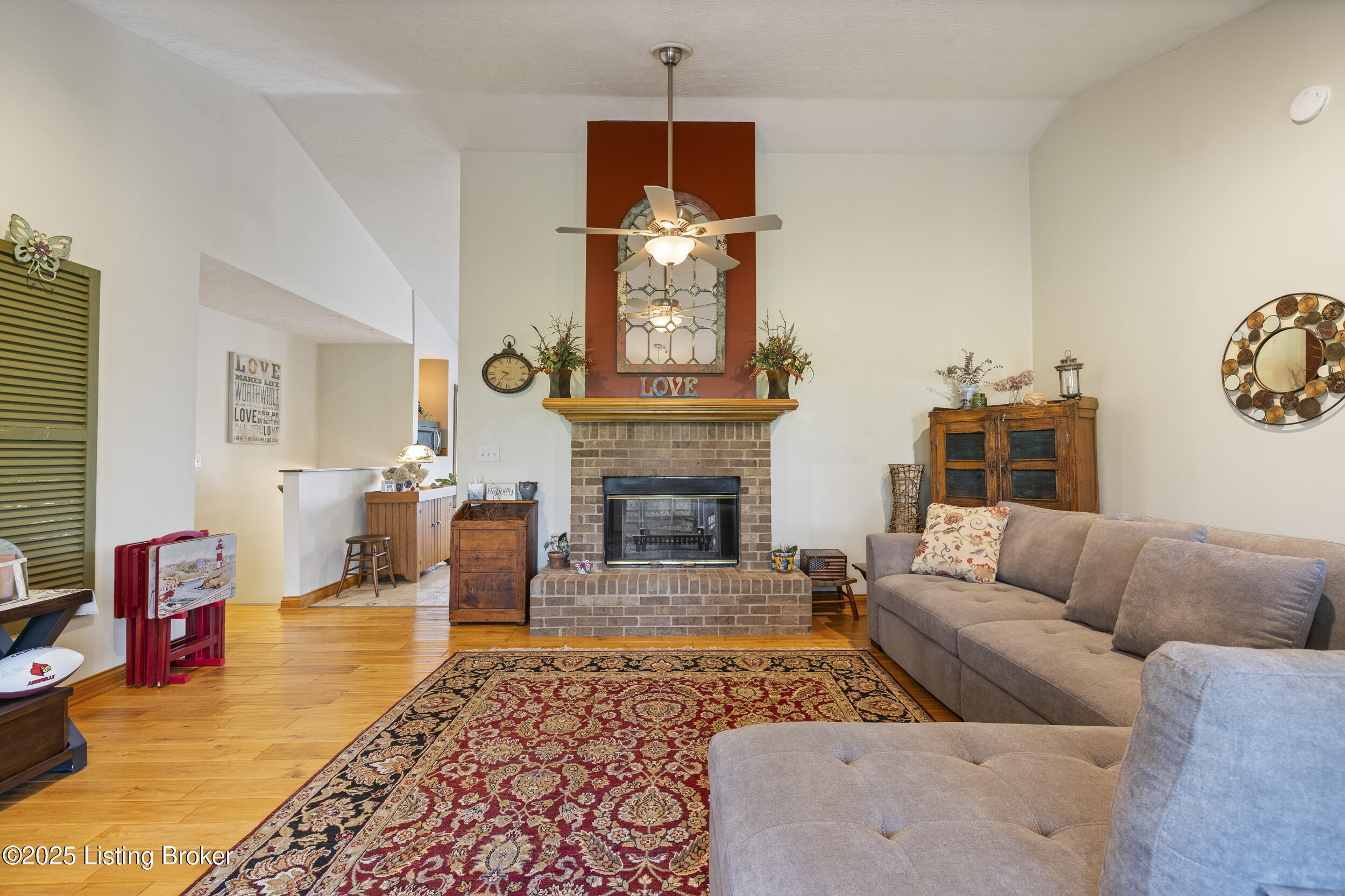 15 Summer Place Dr