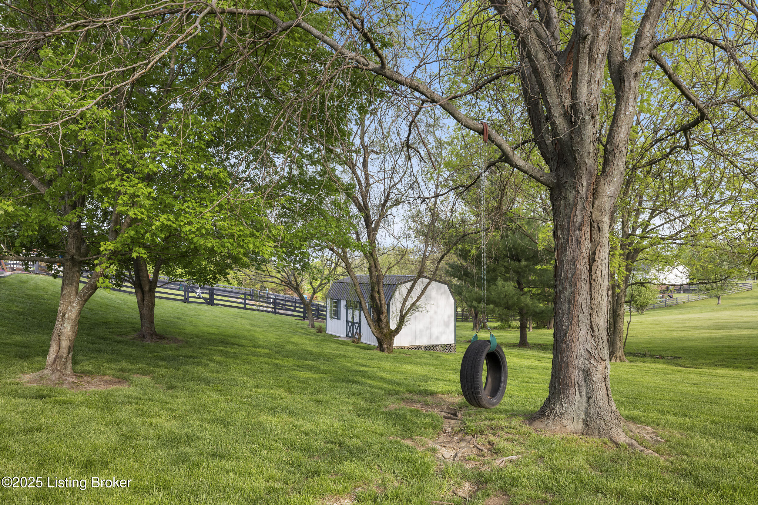 15 Summer Place Dr