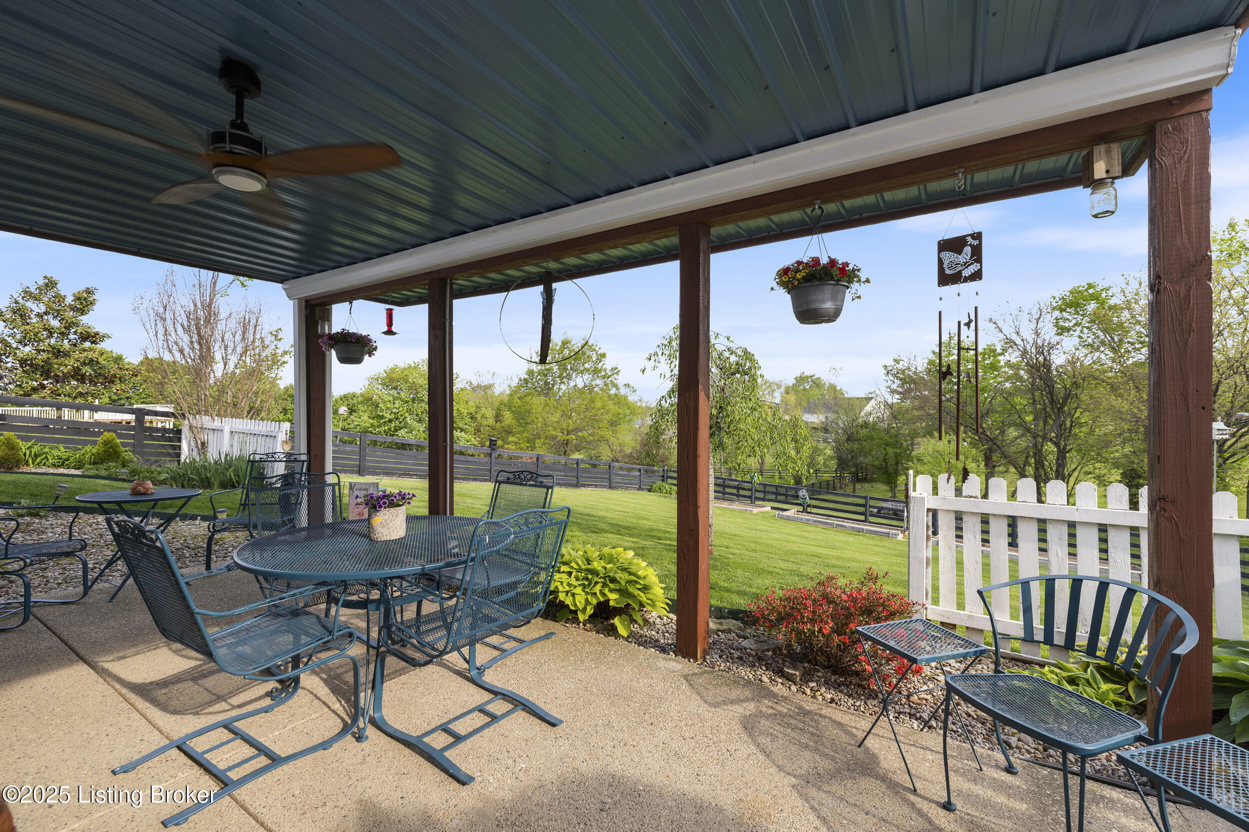 15 Summer Place Dr