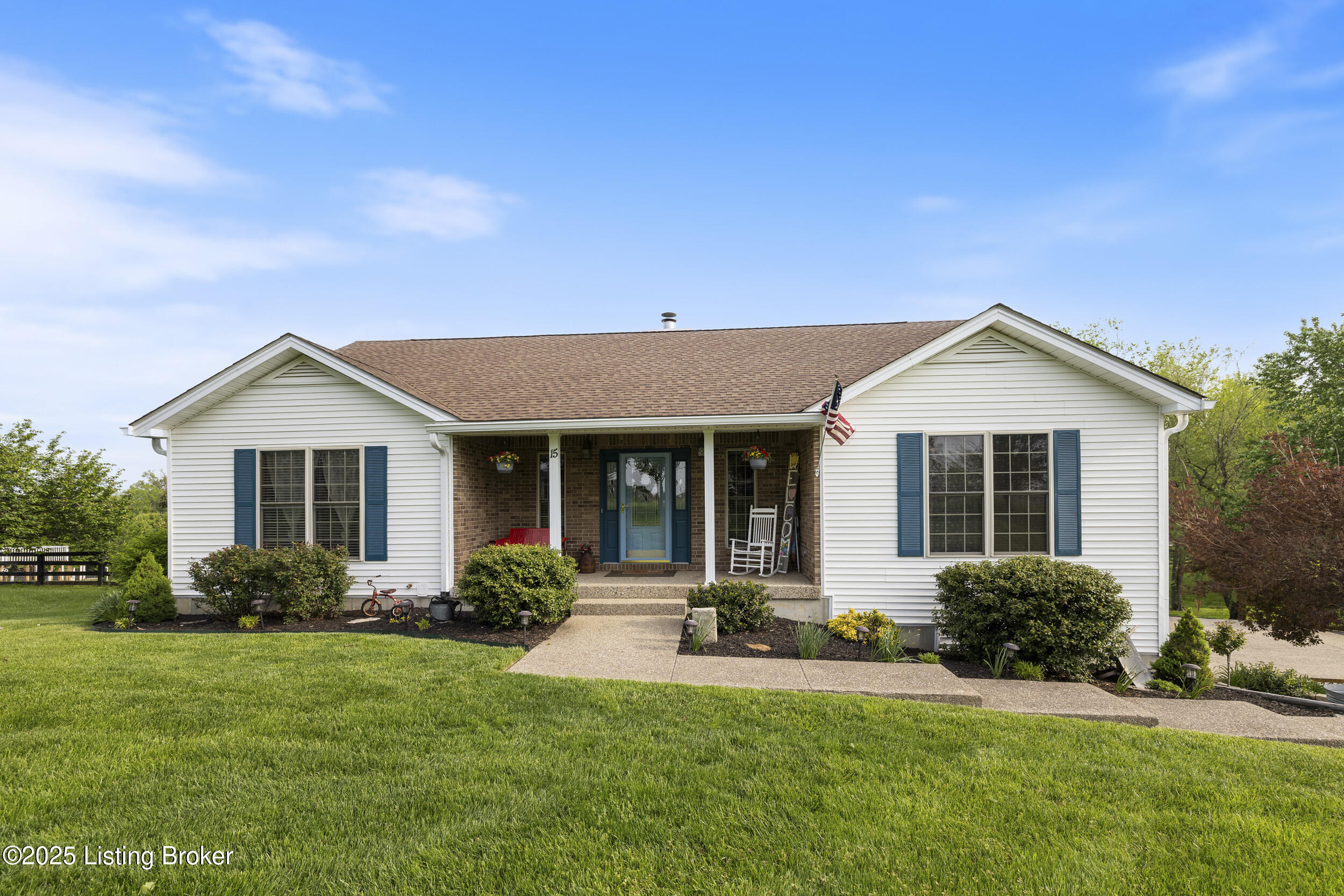 15 Summer Place Dr