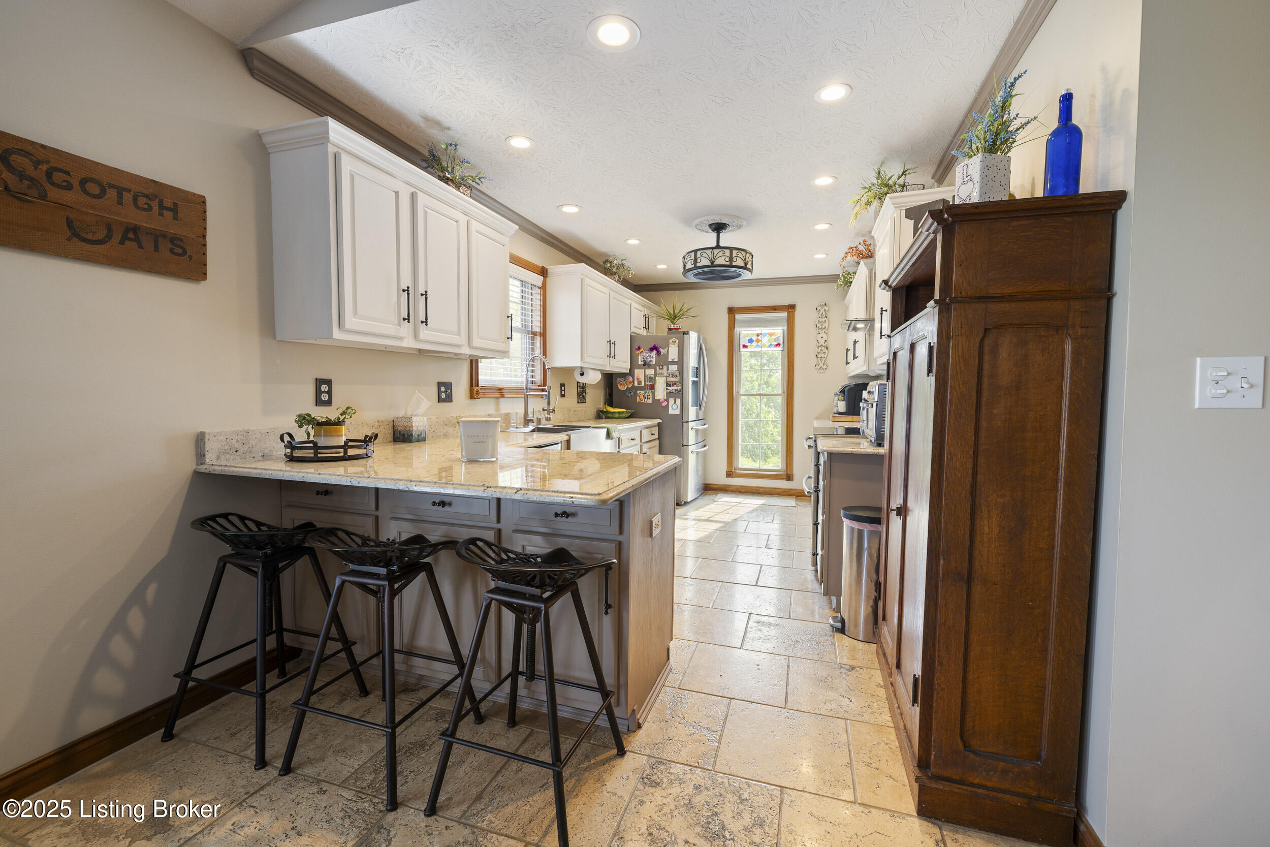 15 Summer Place Dr
