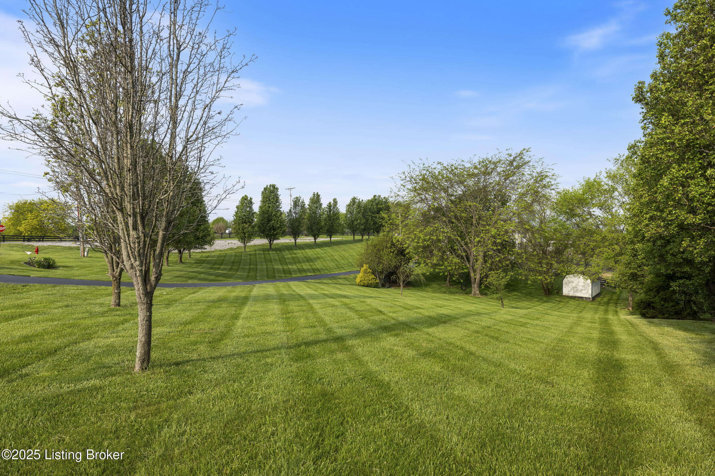 15 Summer Place Dr