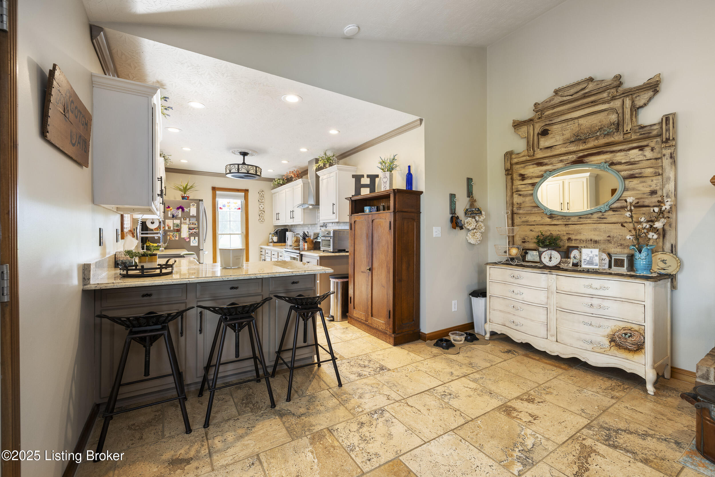 15 Summer Place Dr