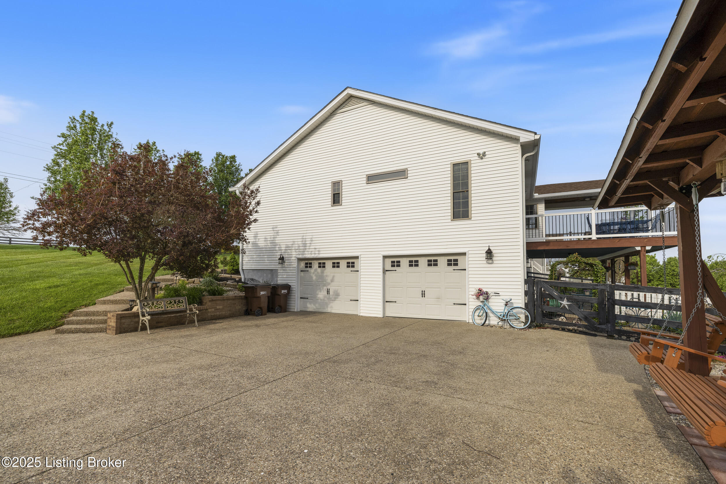 15 Summer Place Dr