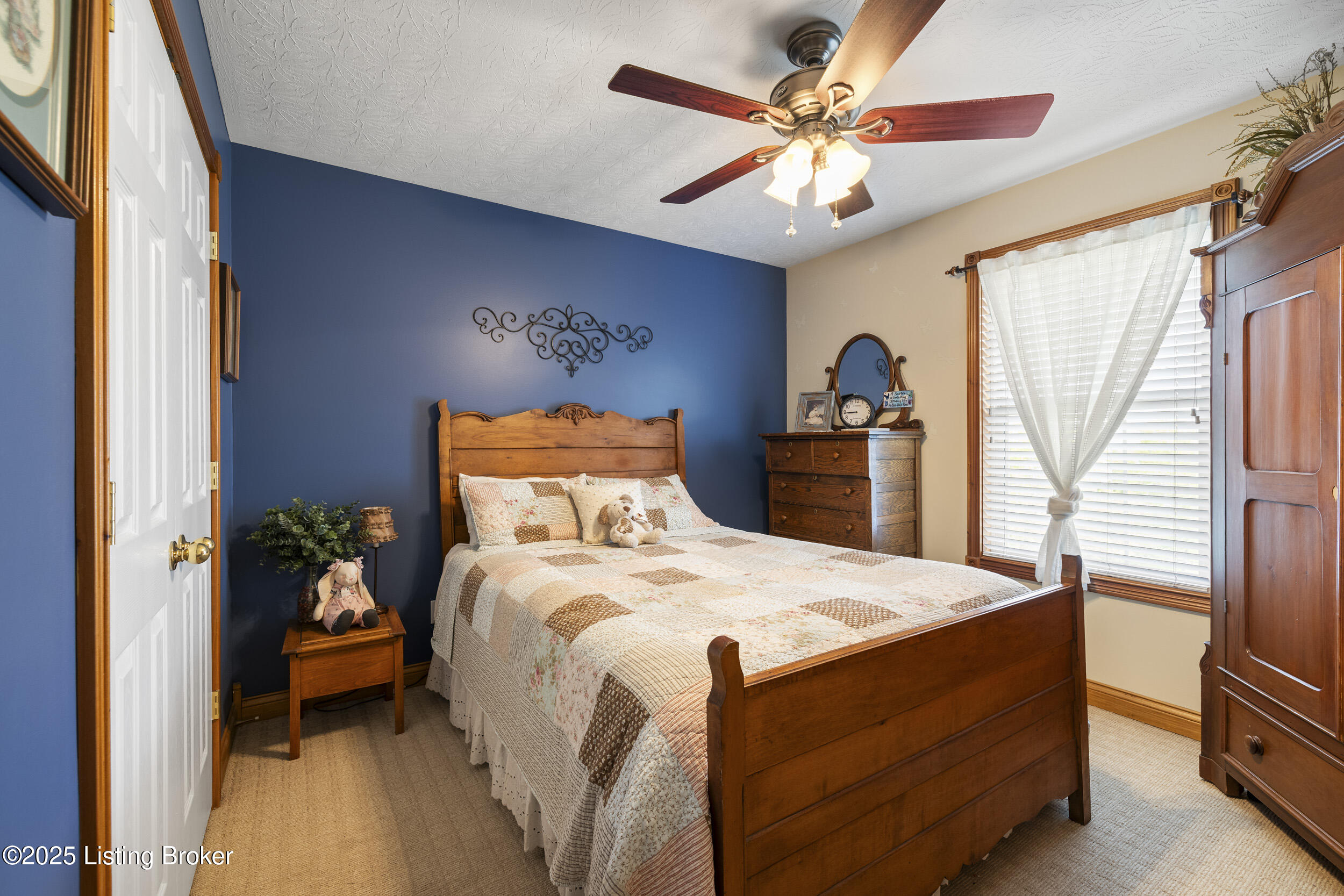 15 Summer Place Dr