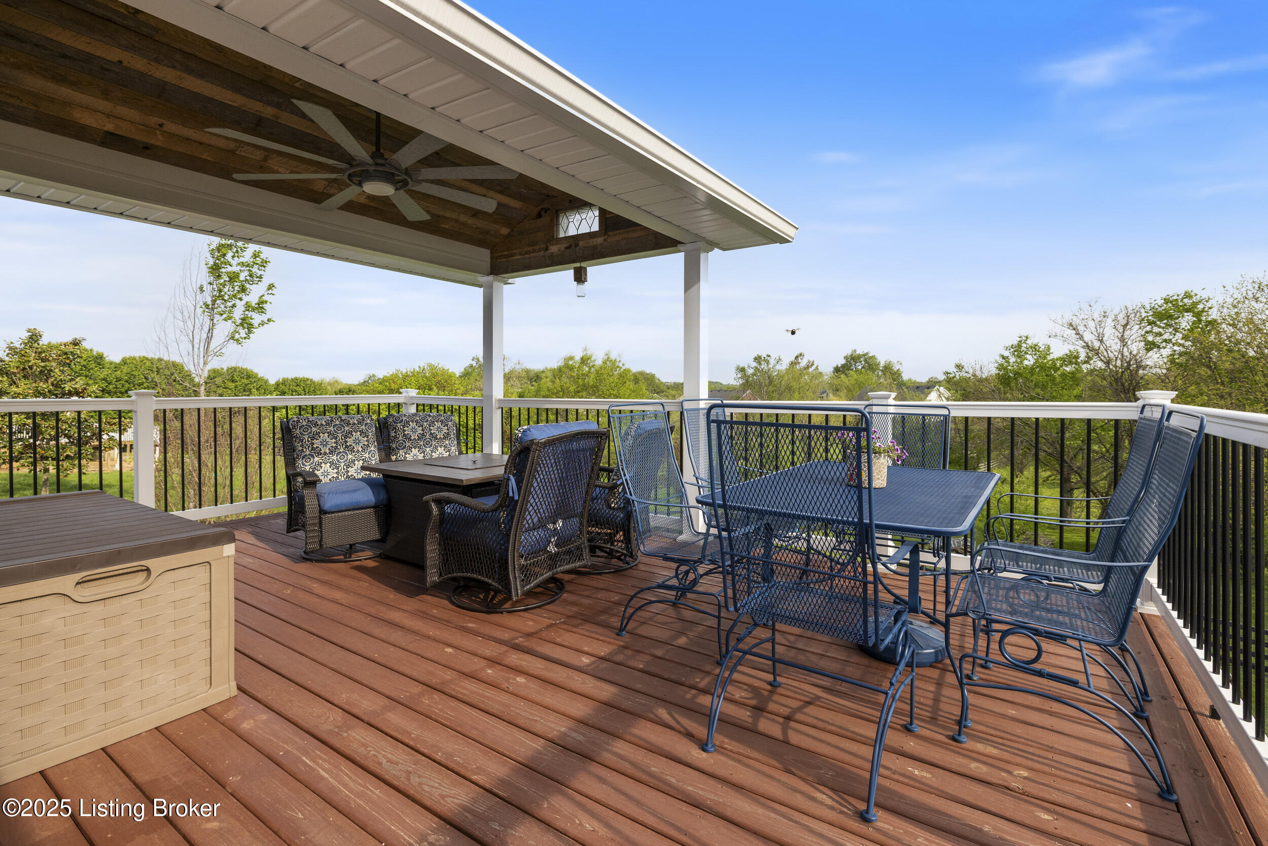 15 Summer Place Dr