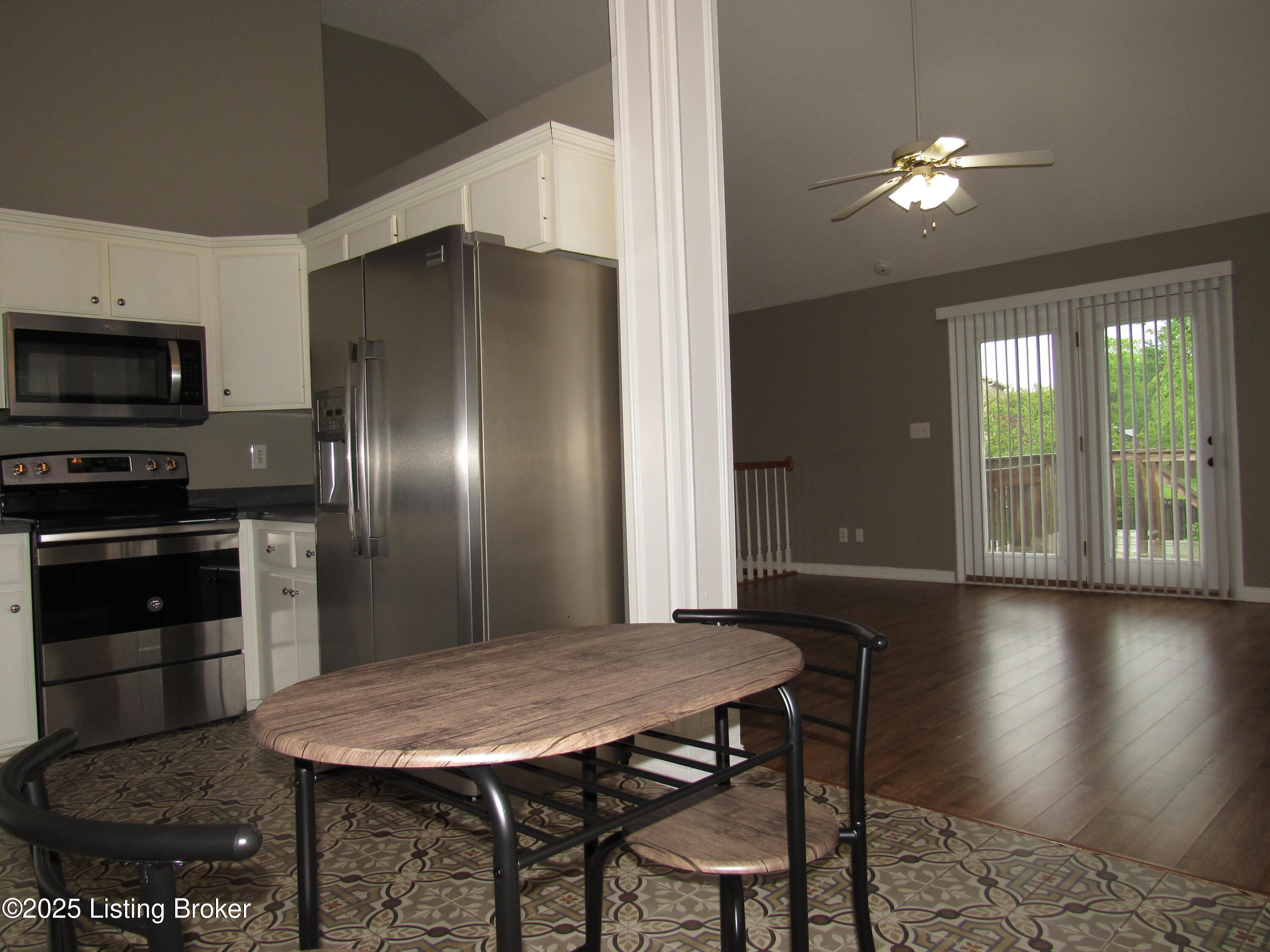 1253 Shepard Way