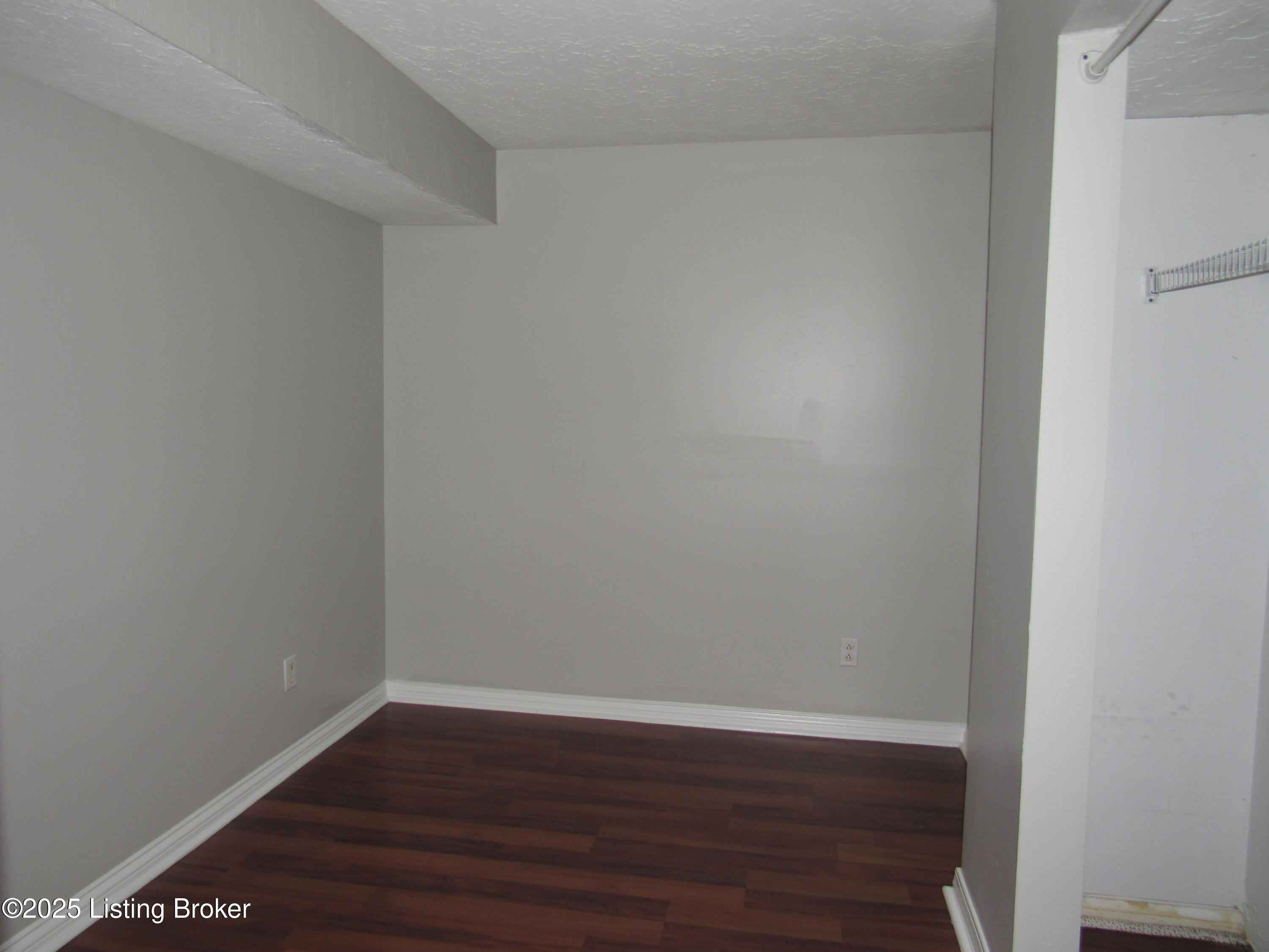 1253 Shepard Way