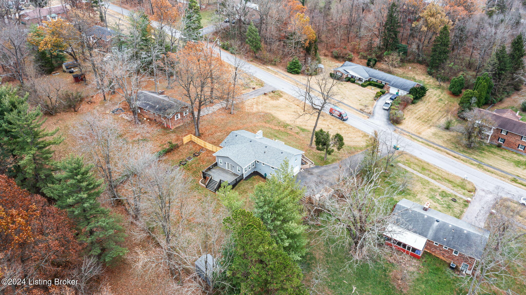 909 Seminole Rd