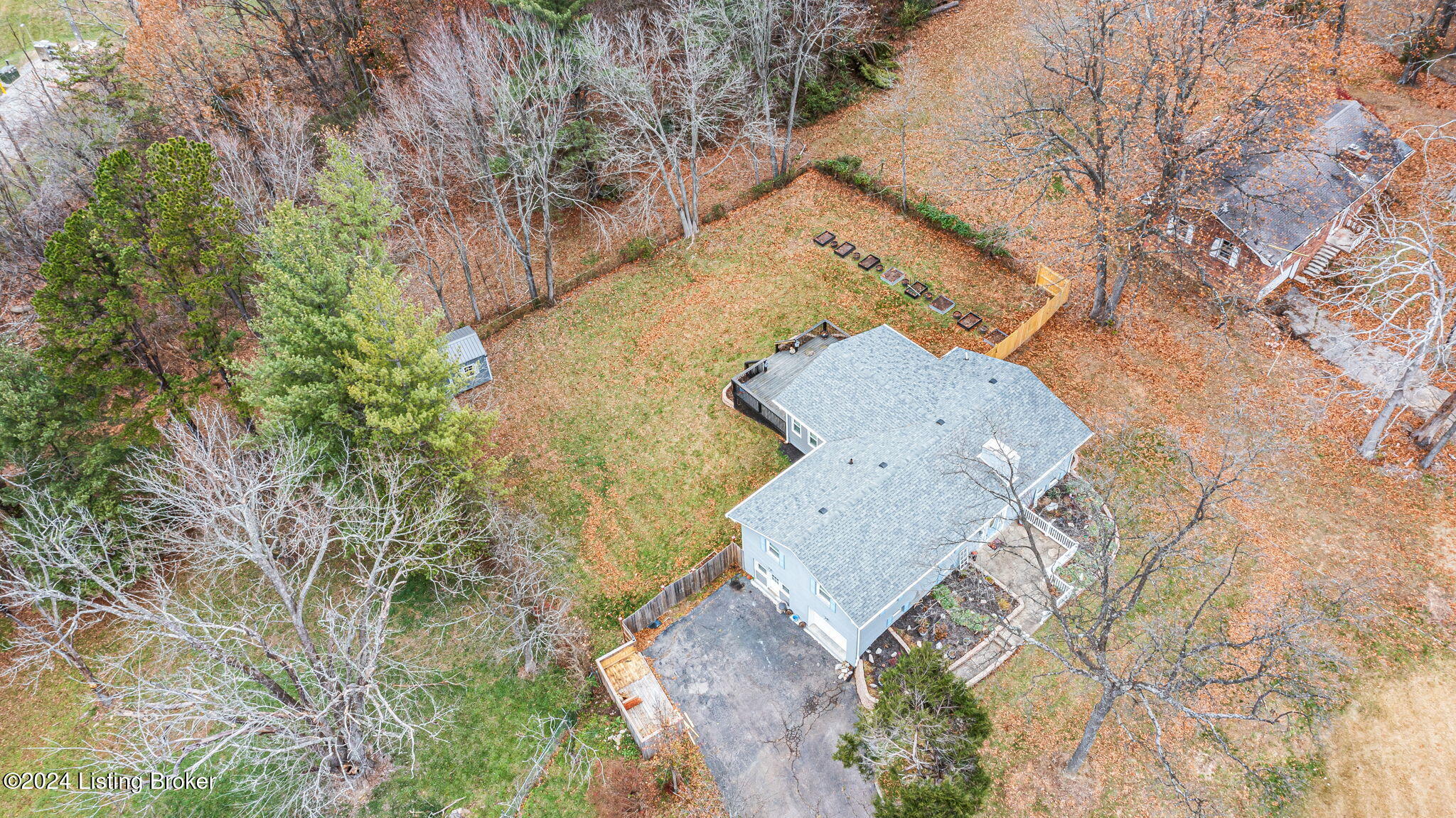 909 Seminole Rd