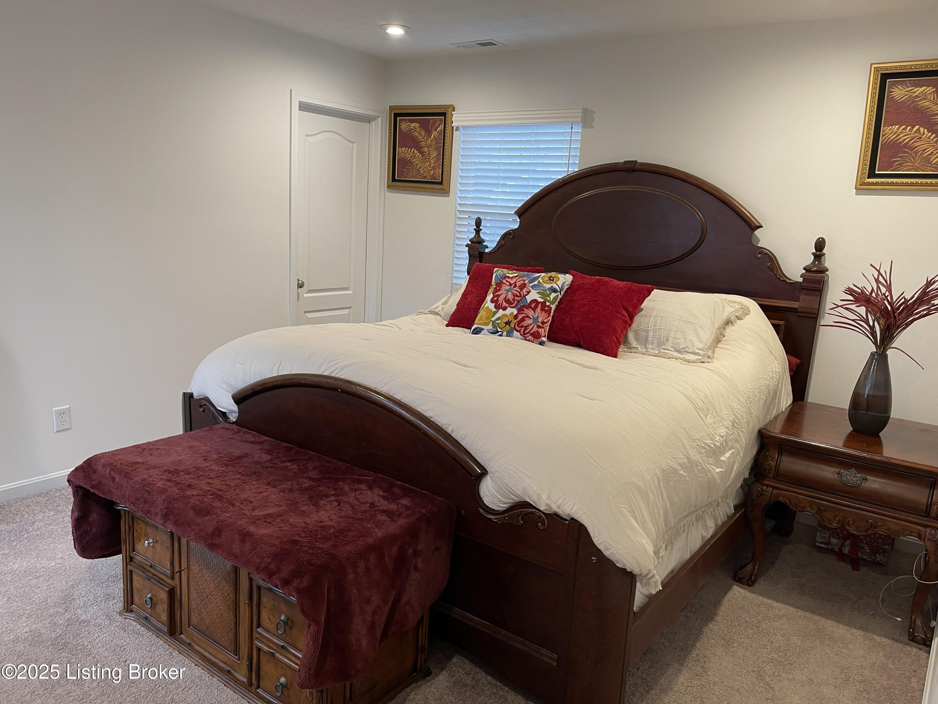 137 Sanctuary Dr