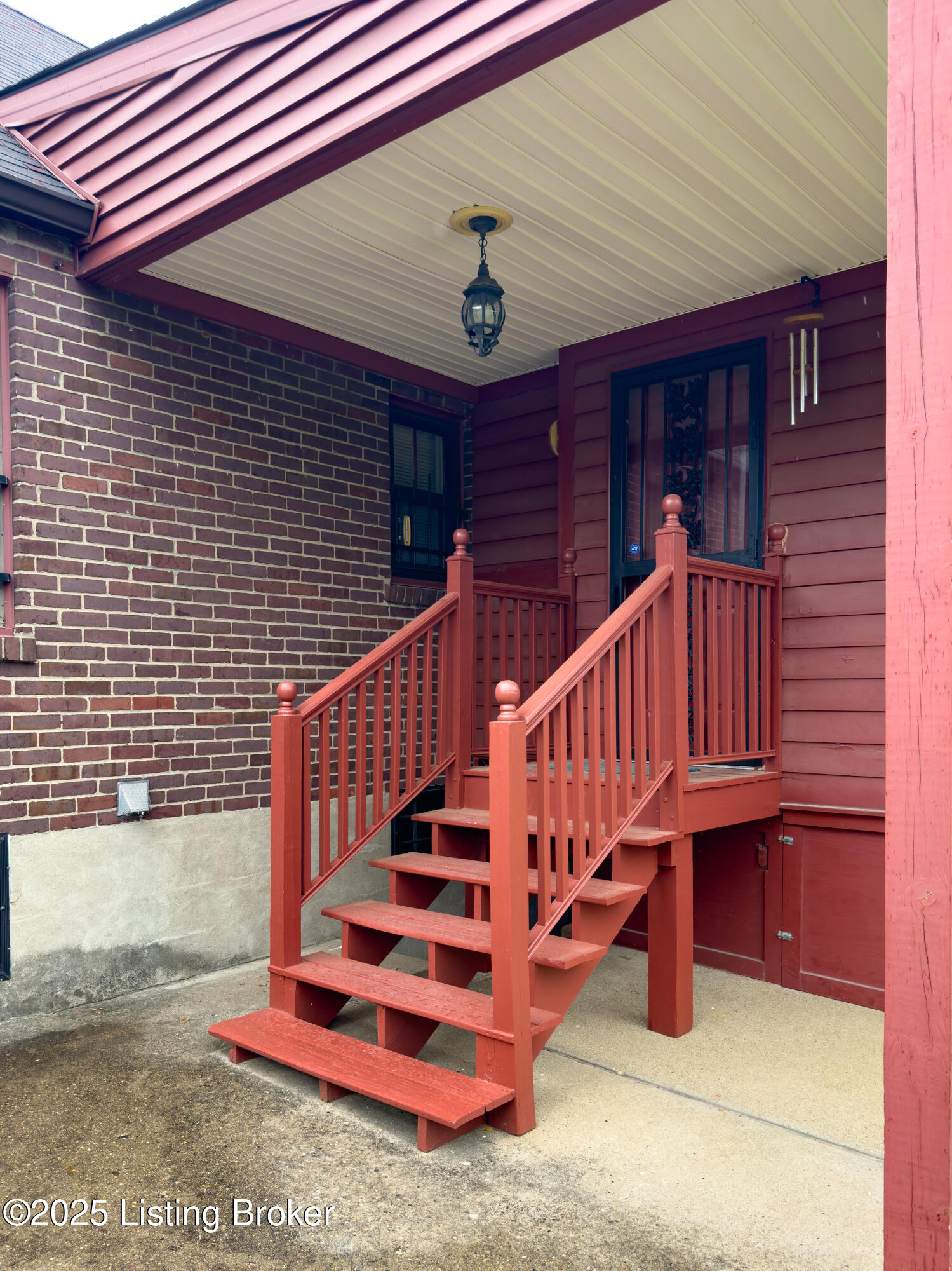 2664 Kings HWY