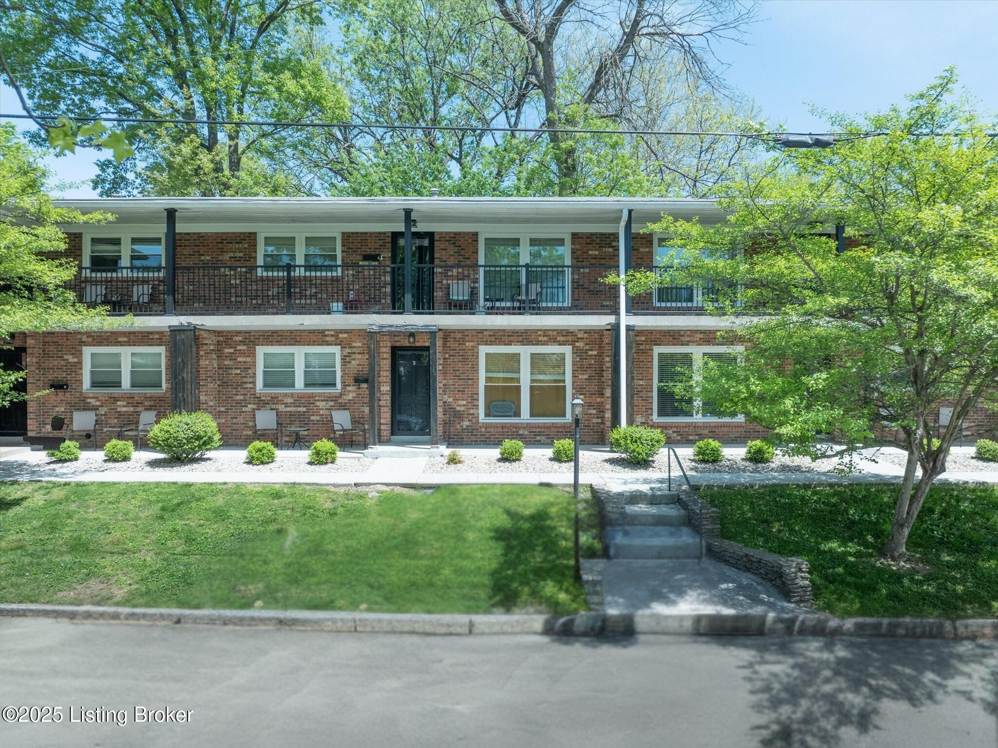 2100 Murray Ave