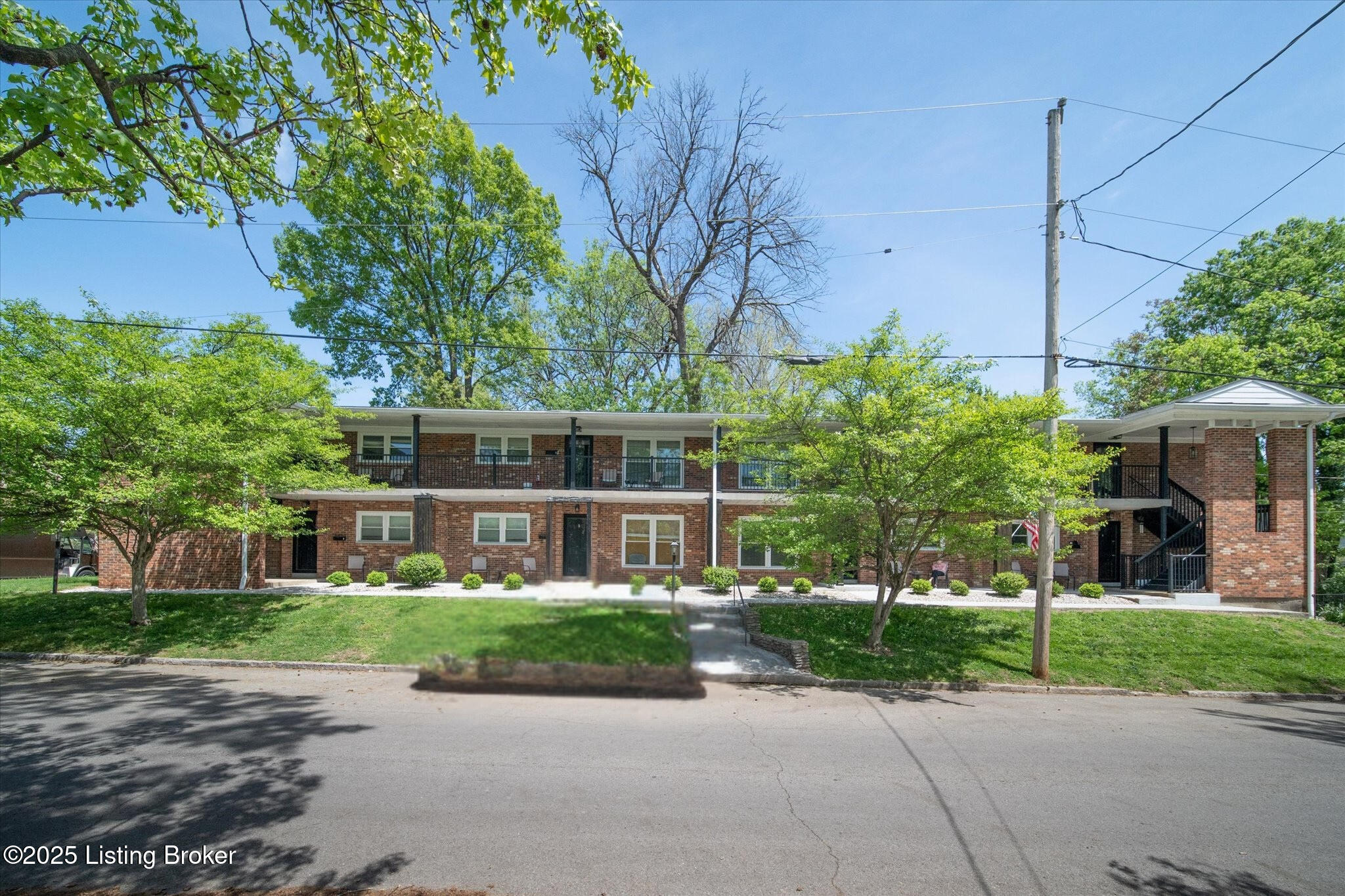2100 Murray Ave