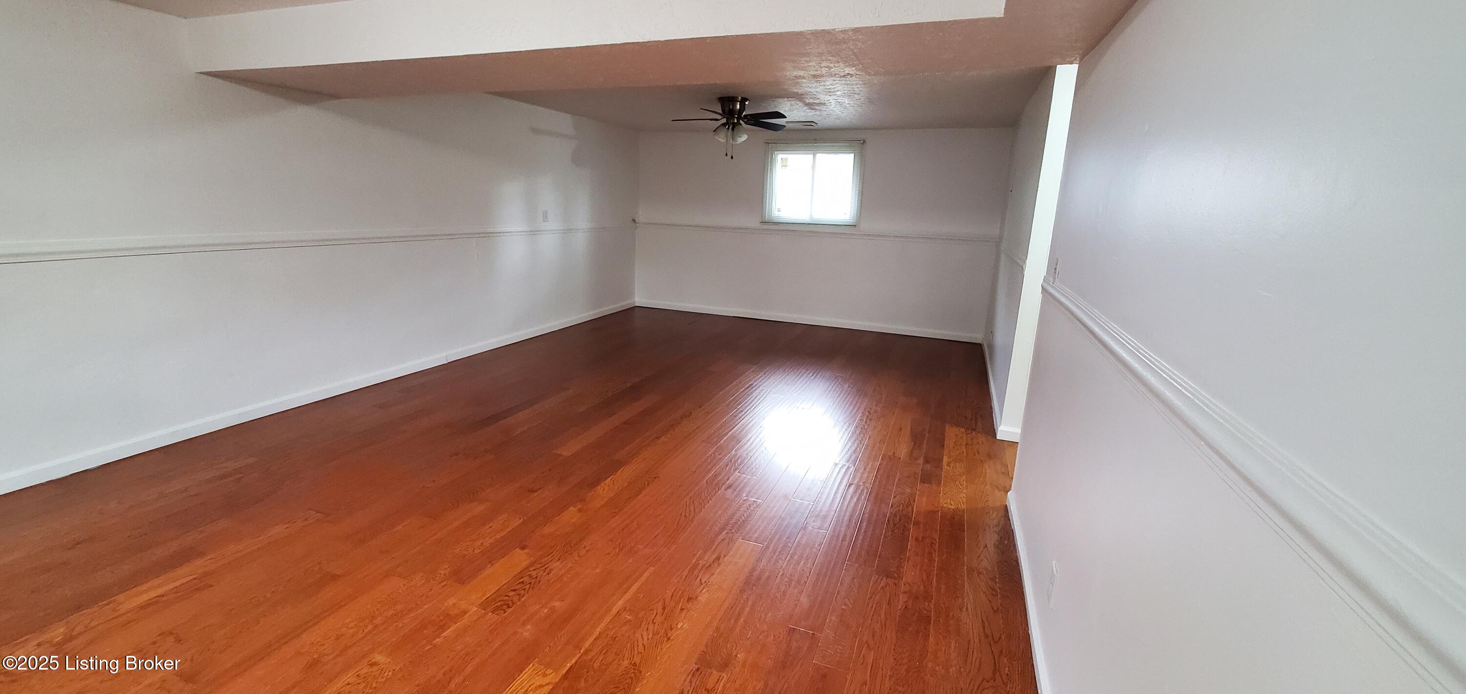 7105 Heavrin Ave