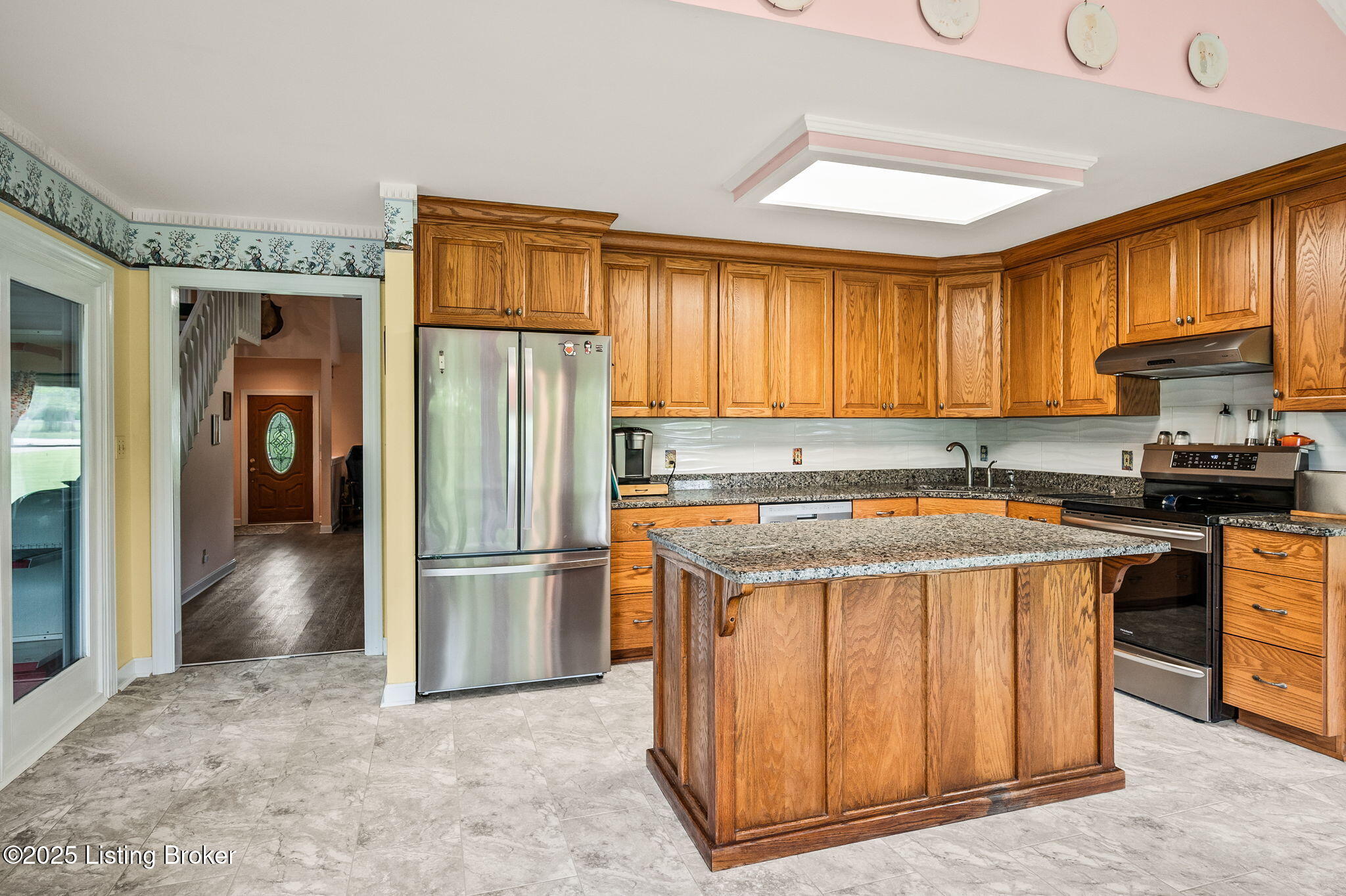5707 Blueberry Dr
