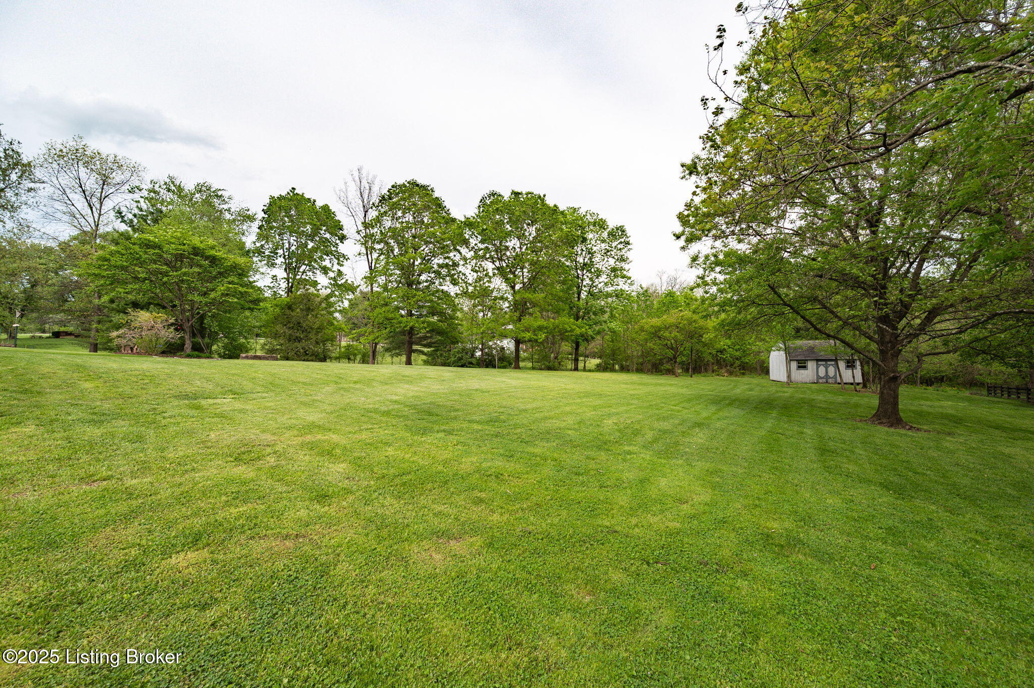 5707 Blueberry Dr