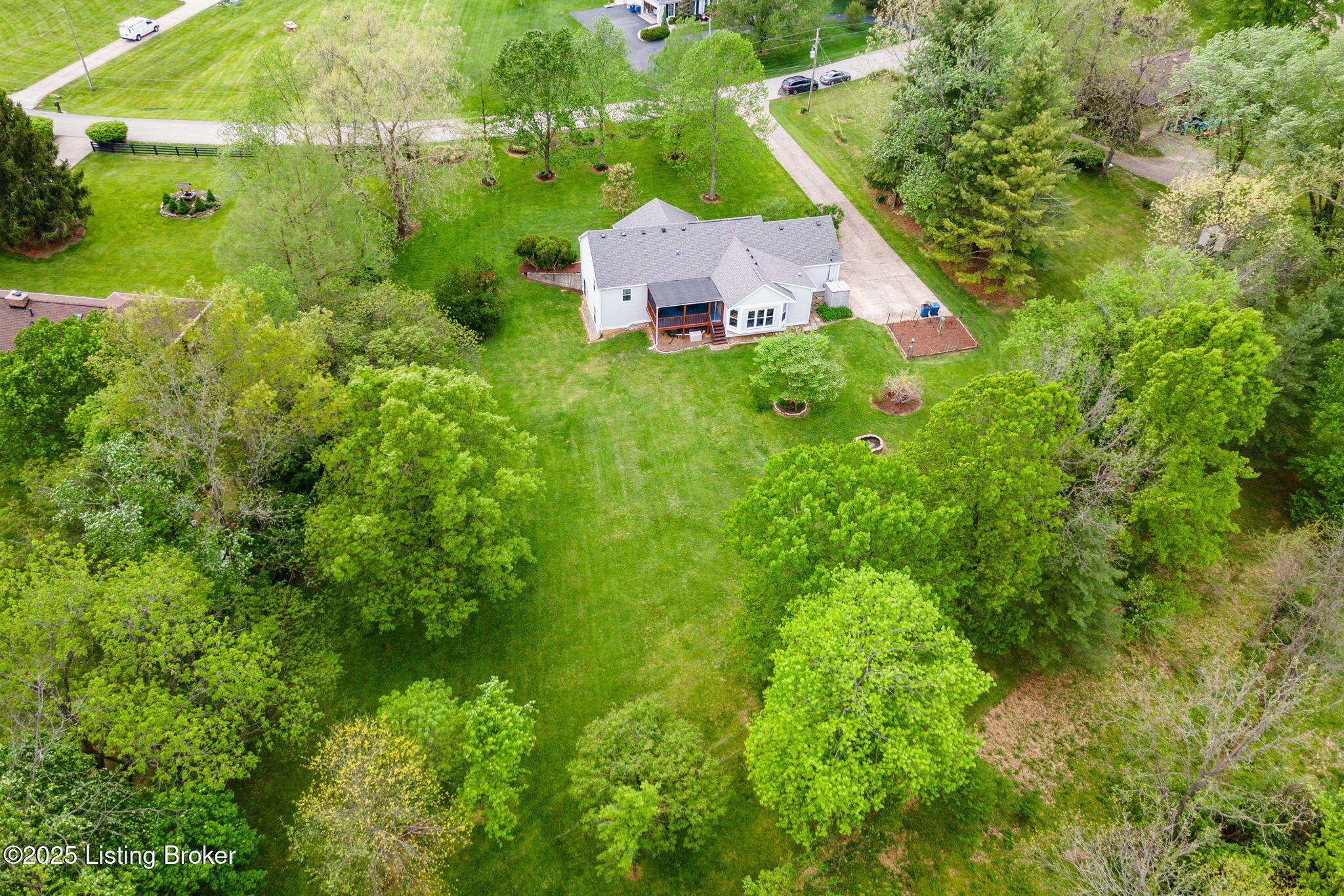 5707 Blueberry Dr