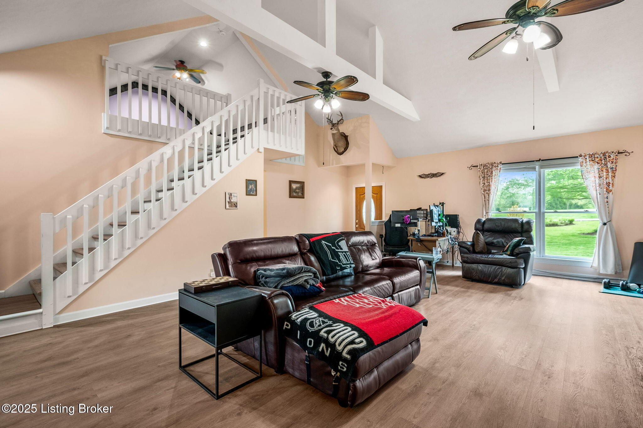 5707 Blueberry Dr