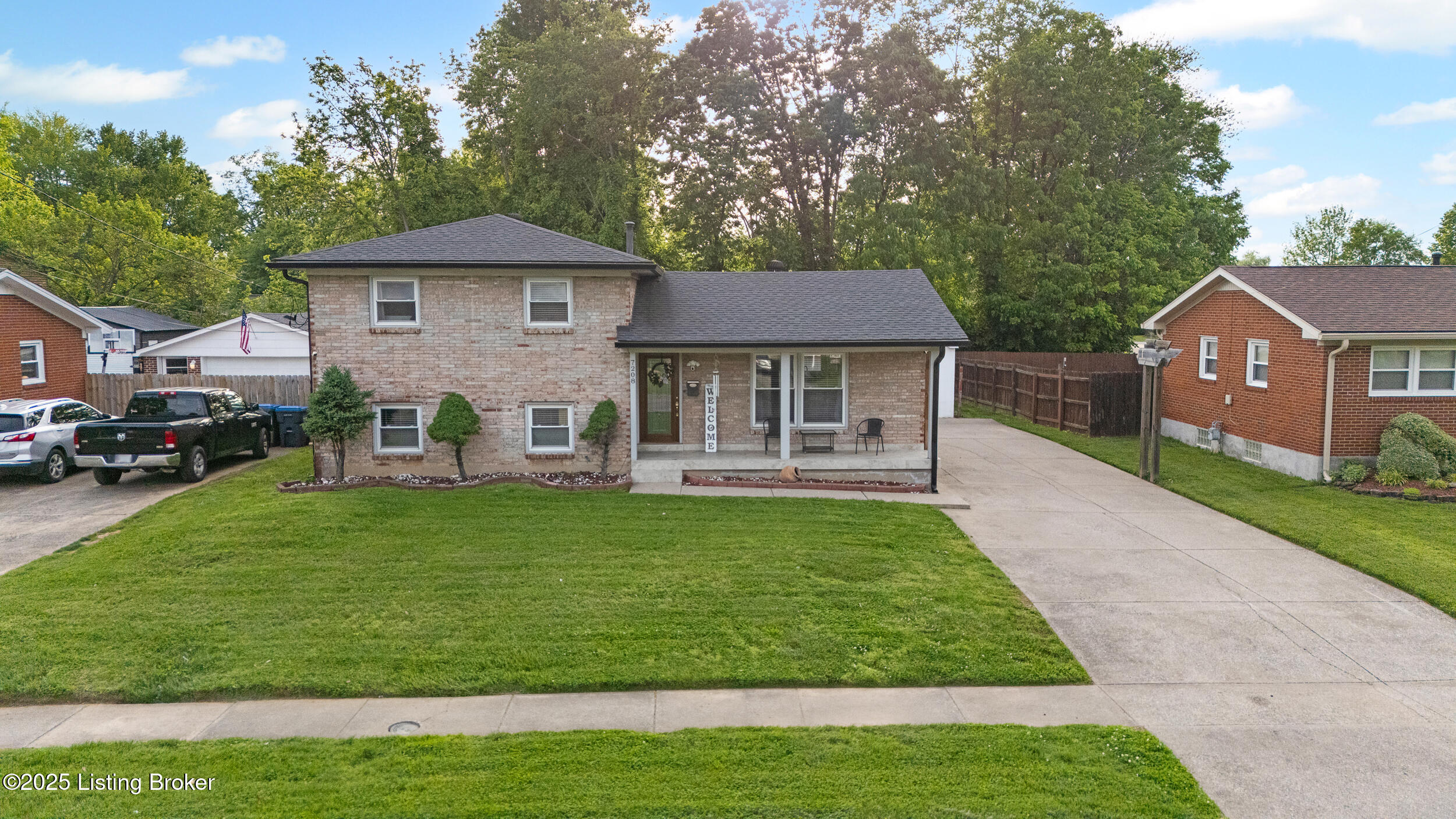 7208 Sky Blue Ave