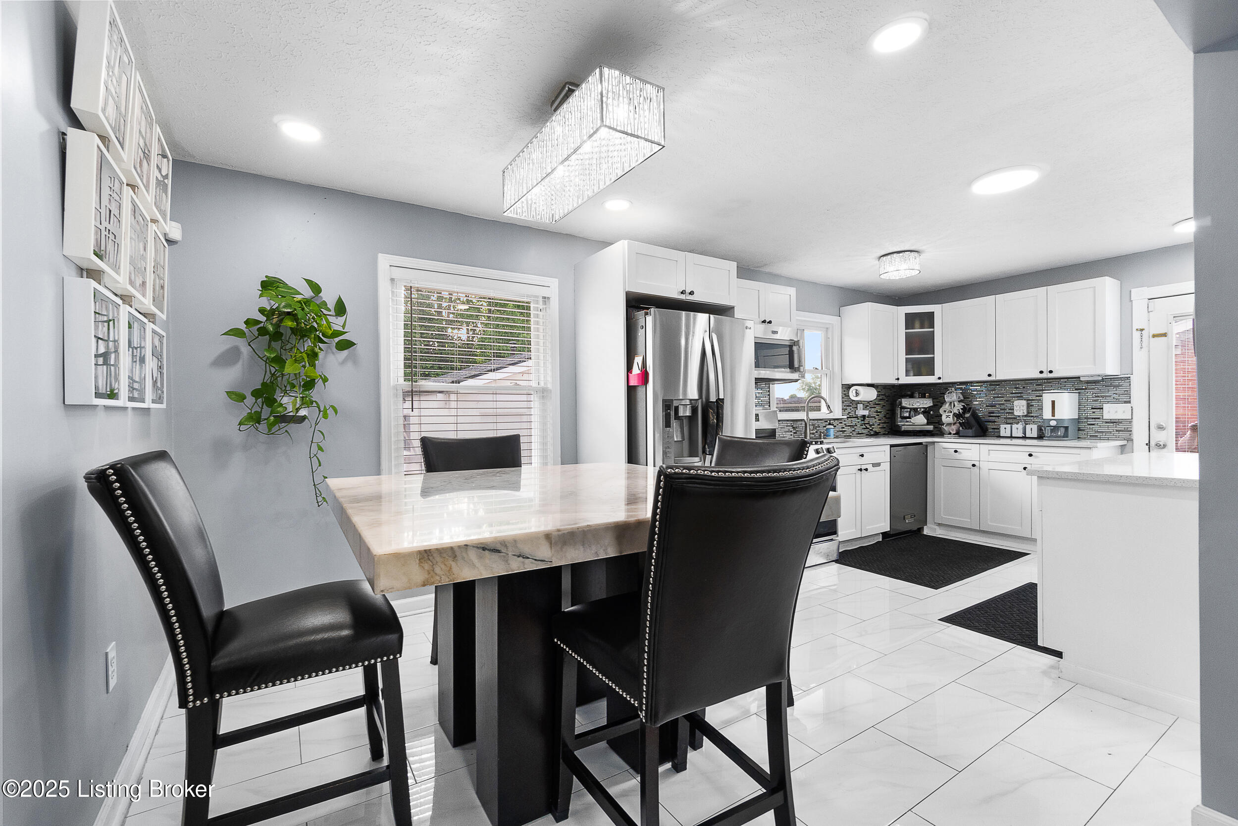 7208 Sky Blue Ave