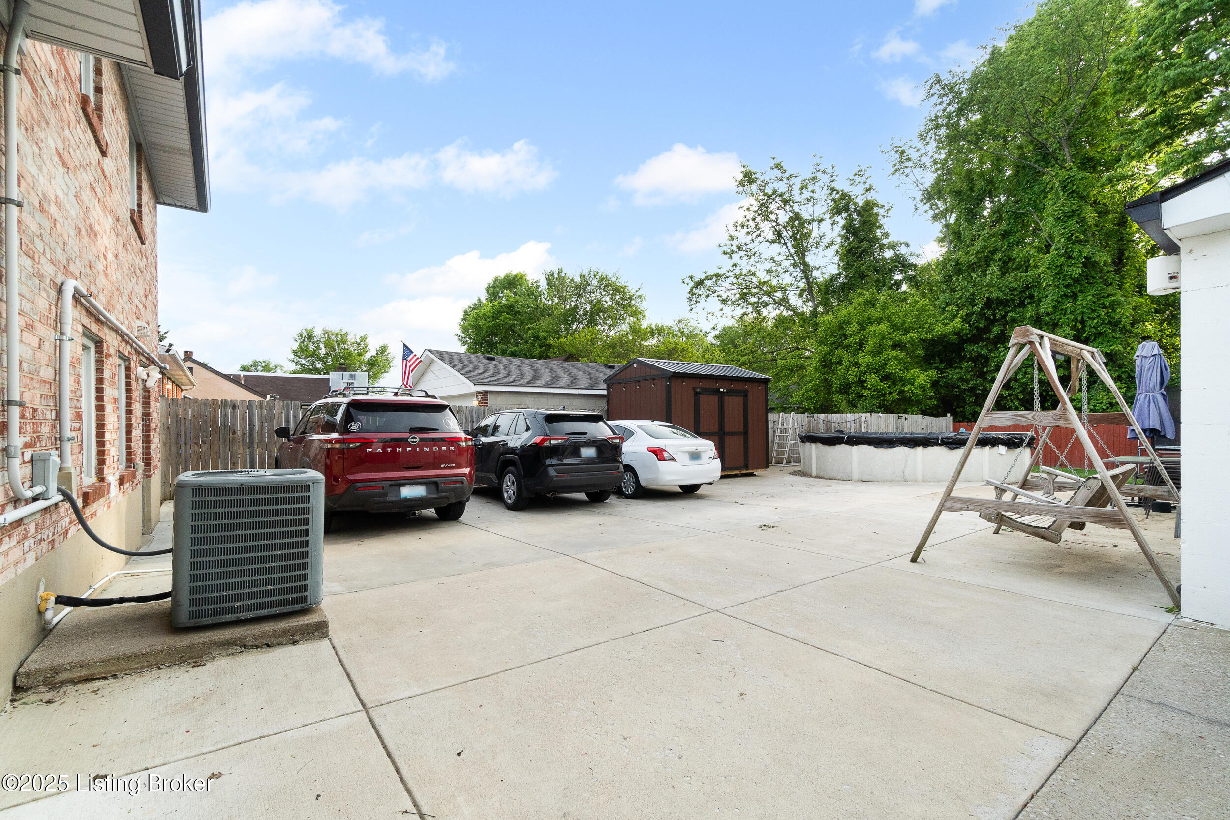 7208 Sky Blue Ave